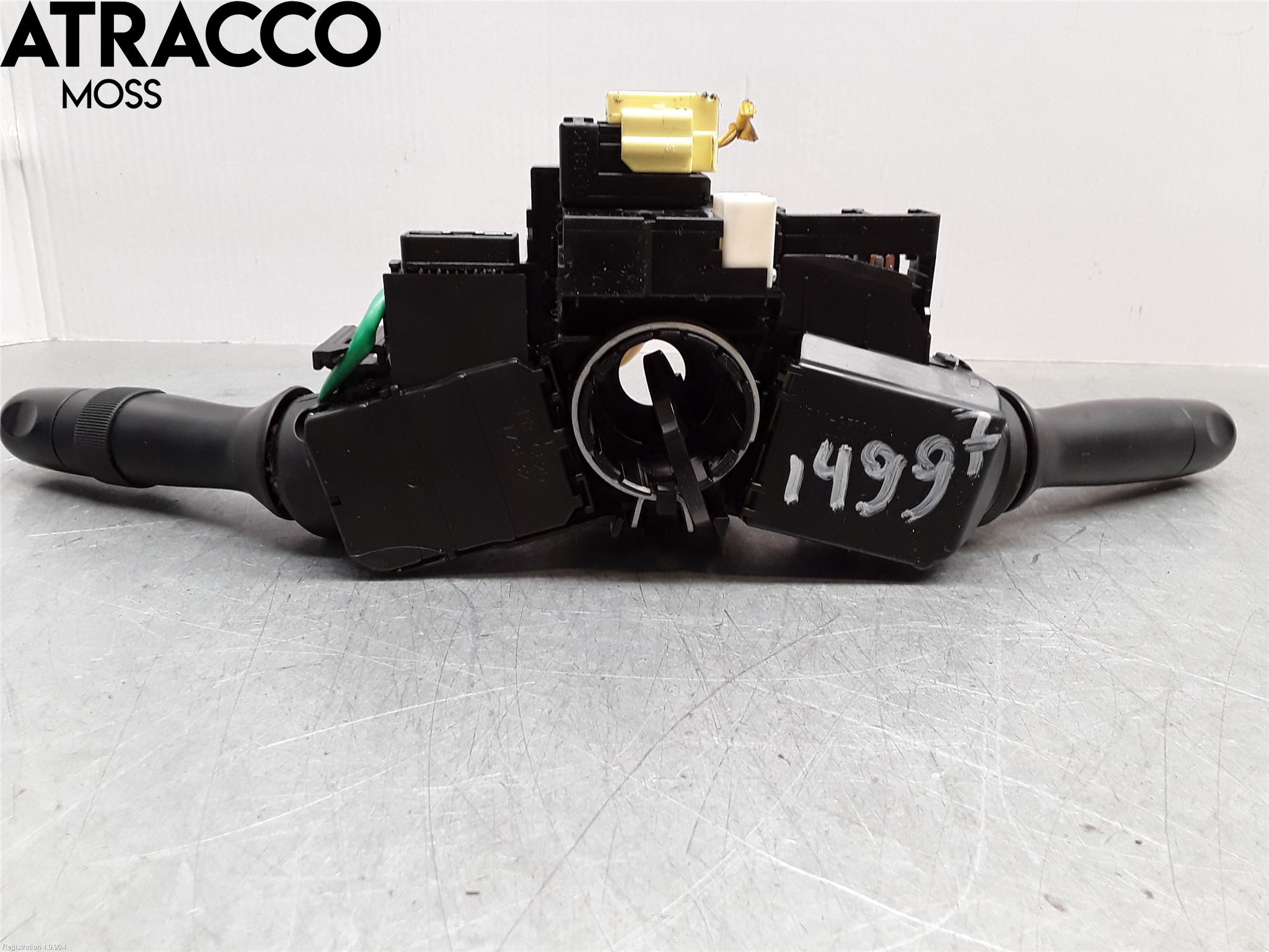 Toyota YARIS XP130 12-14 Bryter Ratt Kombi H Og V