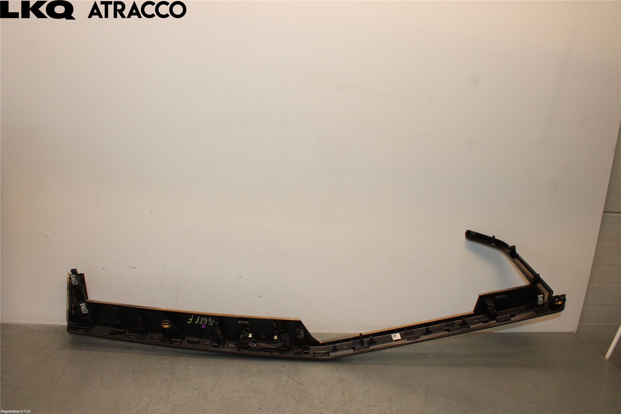 Audi Q4 E-TRON FZ 22- Innr Dekor Instrbord