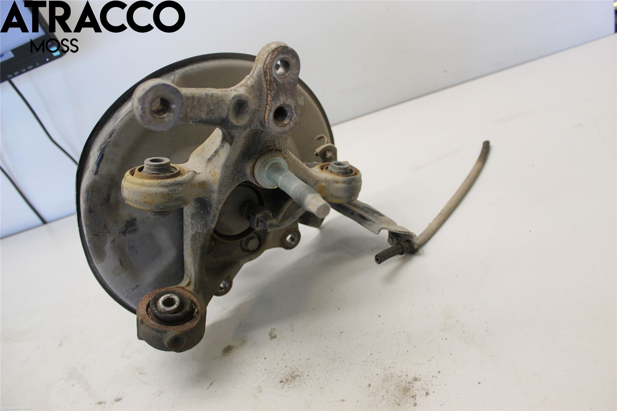 Toyota C-HR 16-23 Spindel Hb