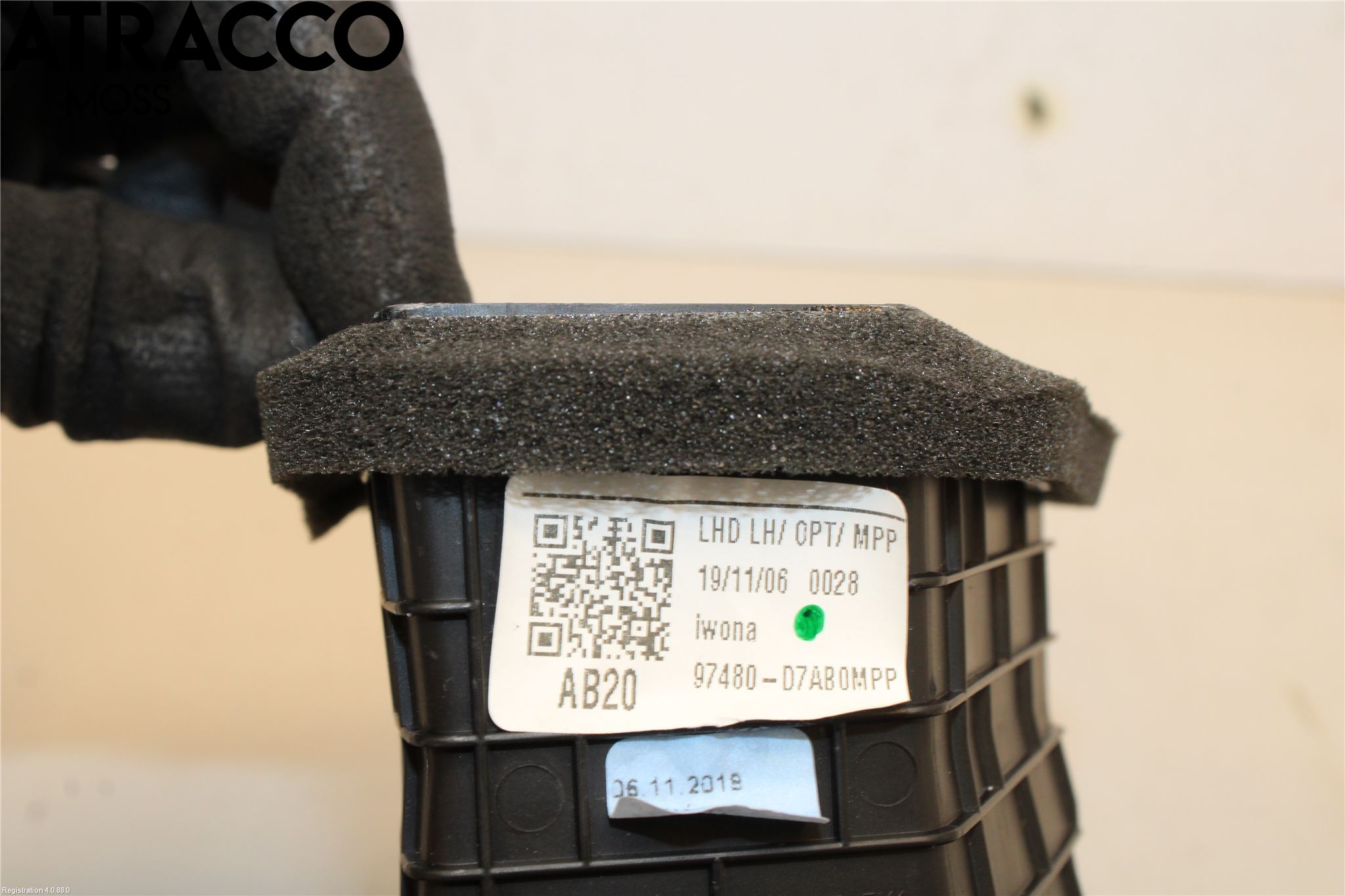 Hyundai TUCSON 05- Dashbord Kanal - Dyse