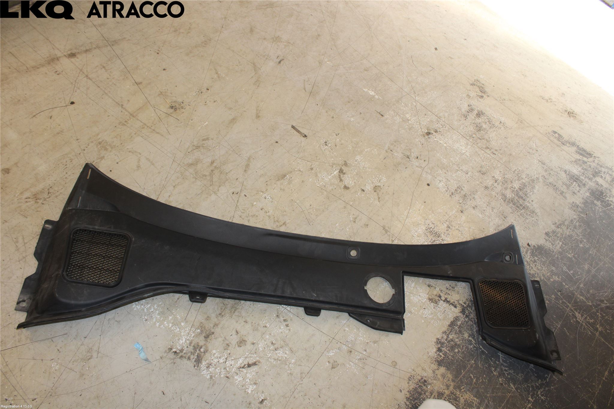 Volvo V60 CROSS COUNTRY 16-18 Visker Deksel-Grill-Under Frr