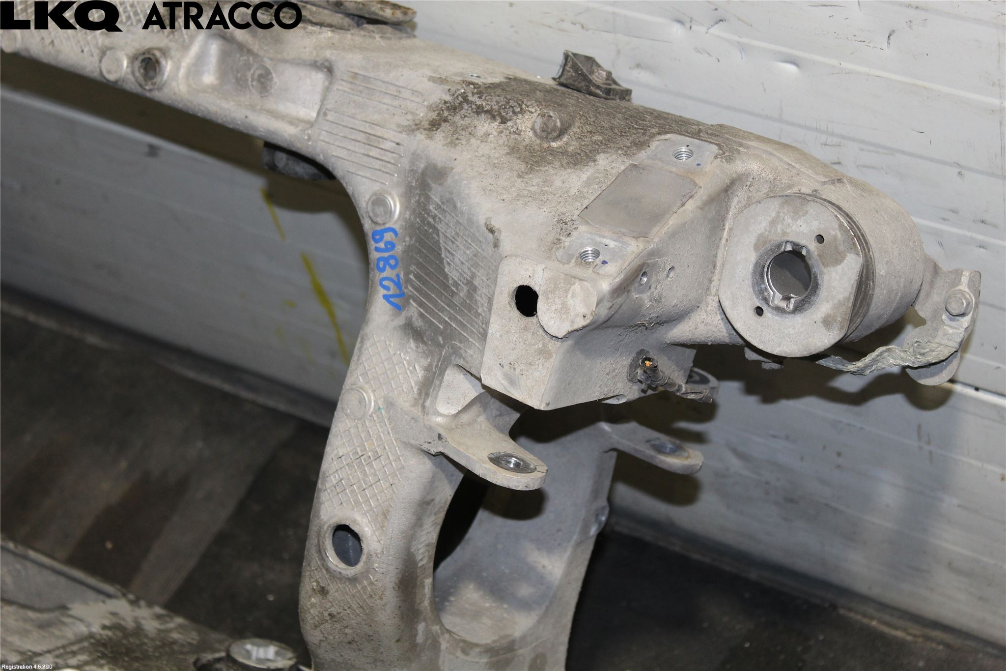 Polestar 2 20- Bakaksel Feste Travers-Ramme