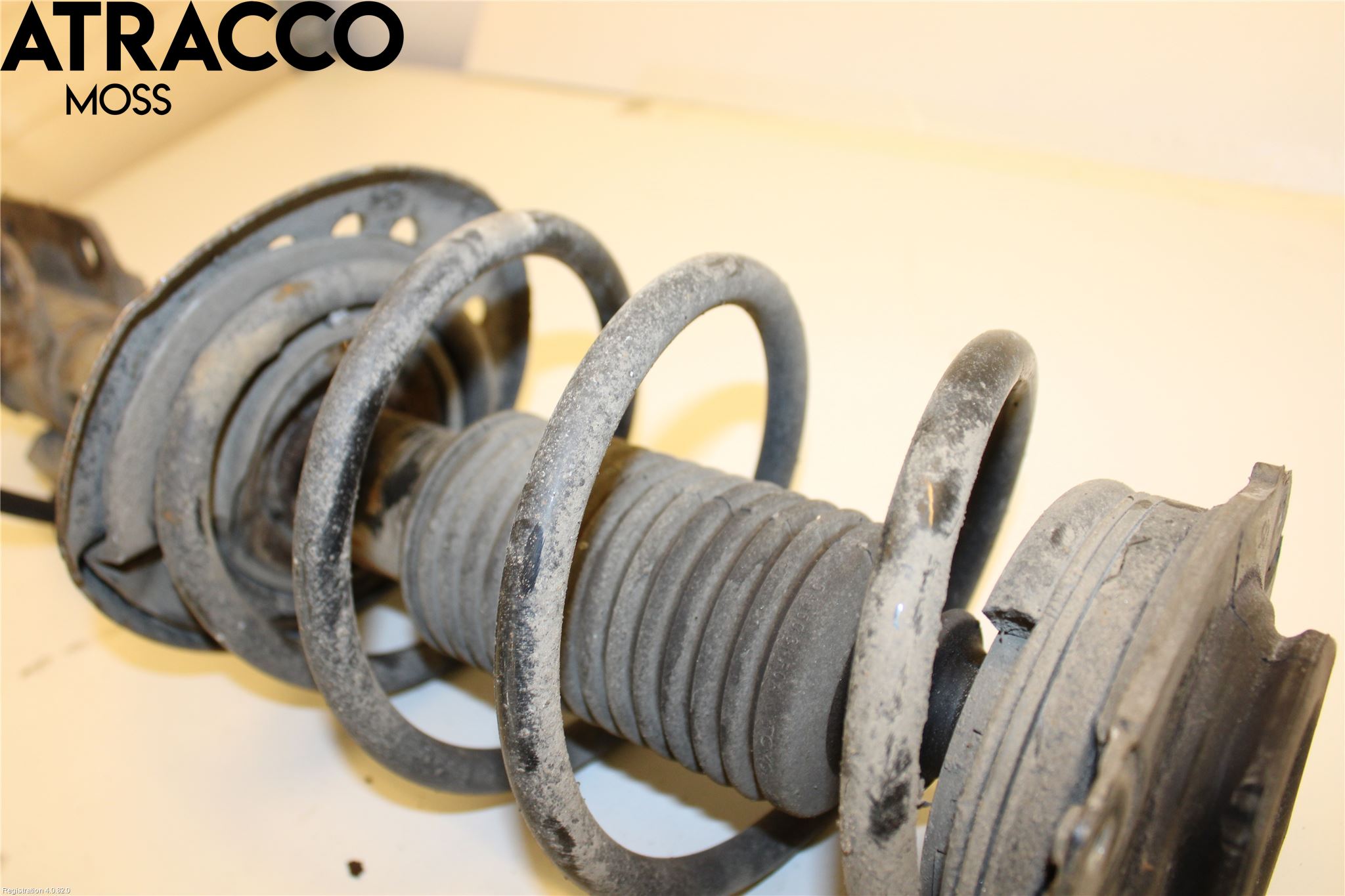 Nissan LEAF 18- Fjærbein Foran Høyre