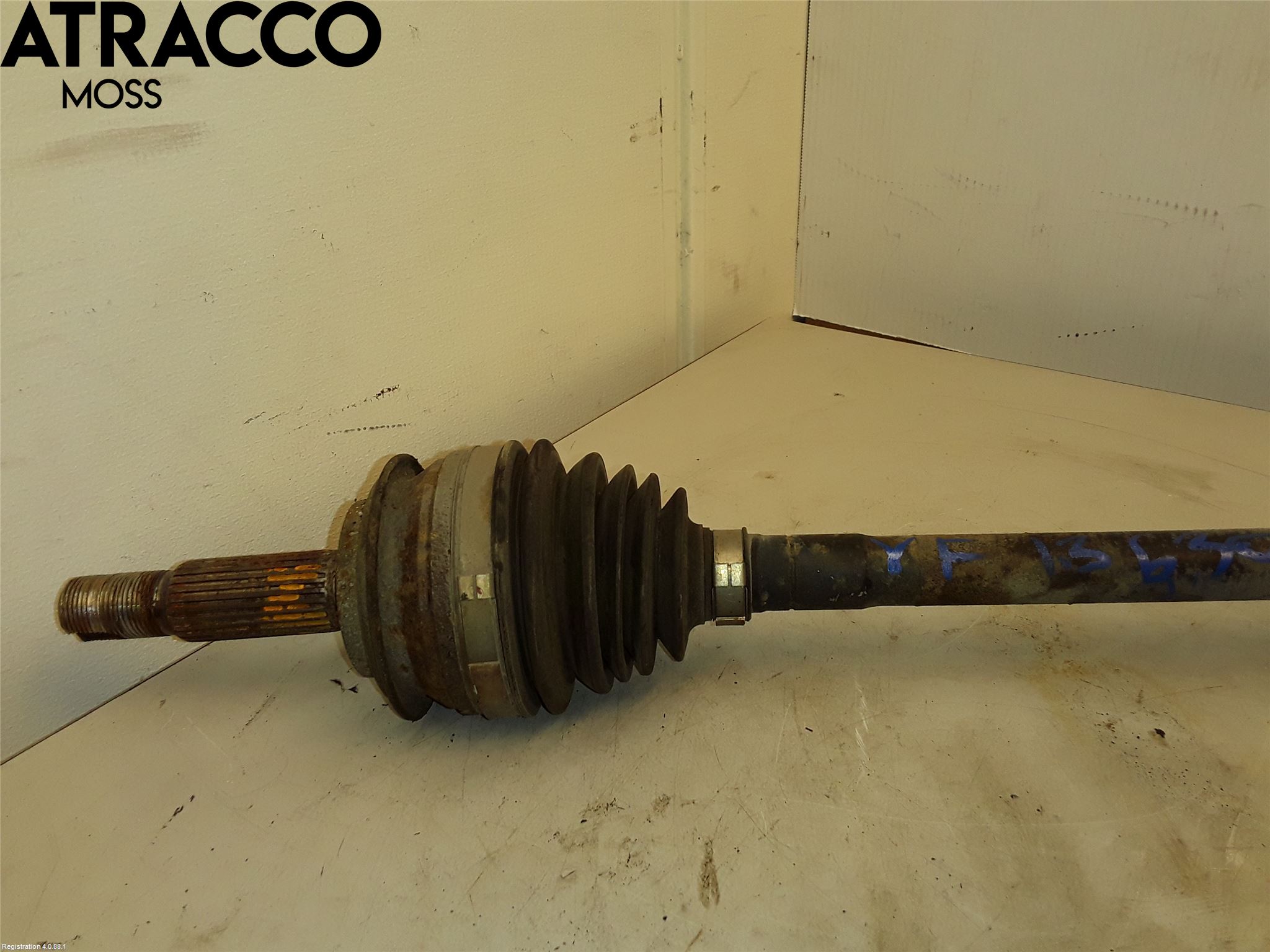 Toyota VERSO-S 11-16 Drivaksel Foran Kompl Venstre