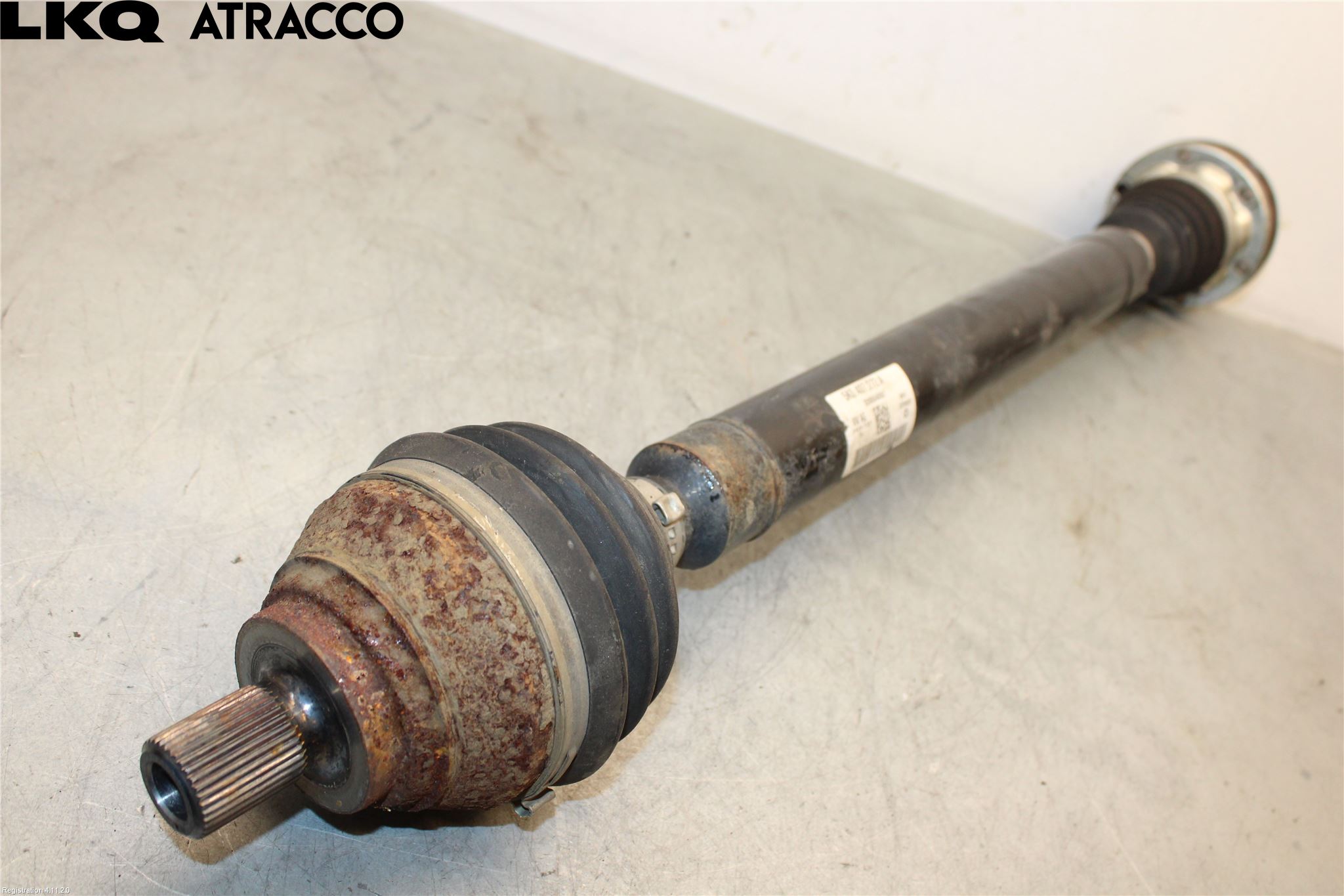 Volkswagen VW CADDY 11-15 Drivaksel Foran Kompl Høyre