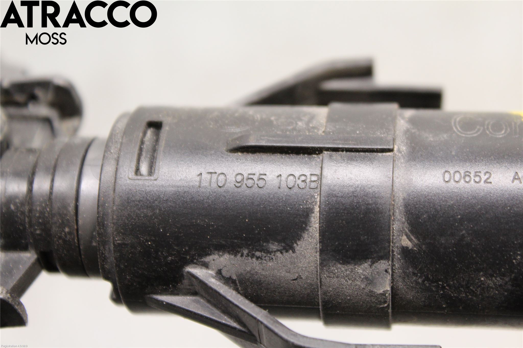 Volkswagen VW TOURAN 10-15 Spylerdyse Frontlykter