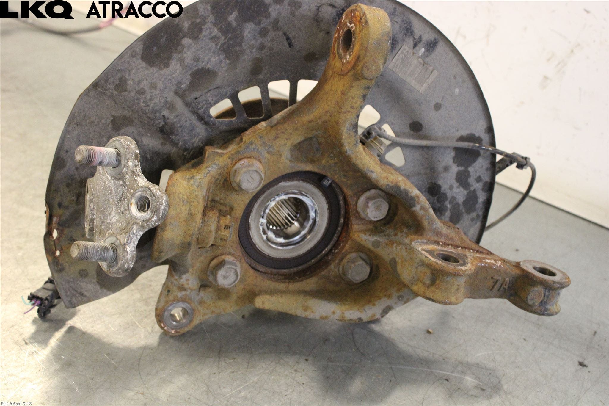 Toyota RAV4 19- Spindel Vf