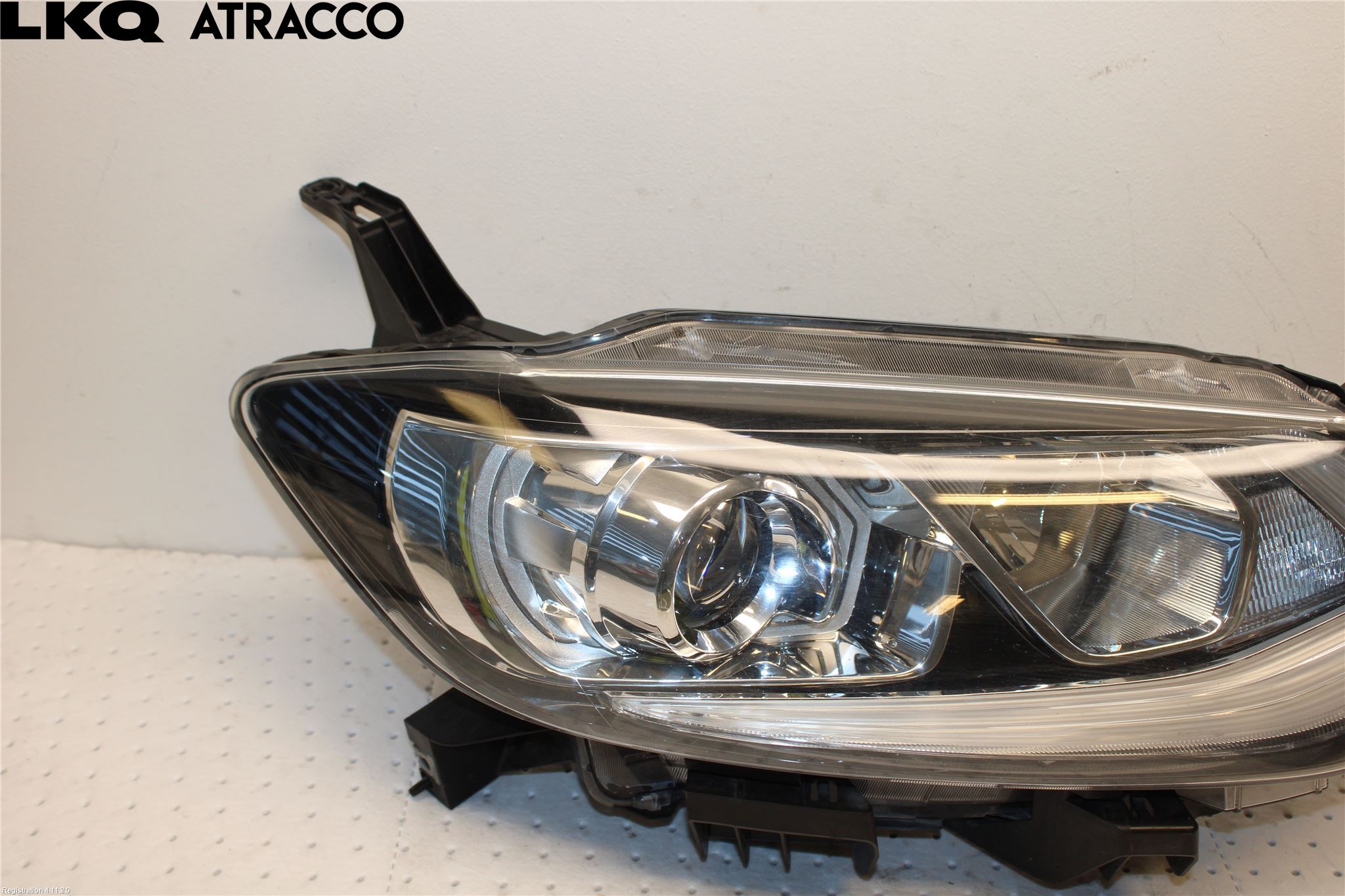 Nissan PULSAR Frontlykt Høyre