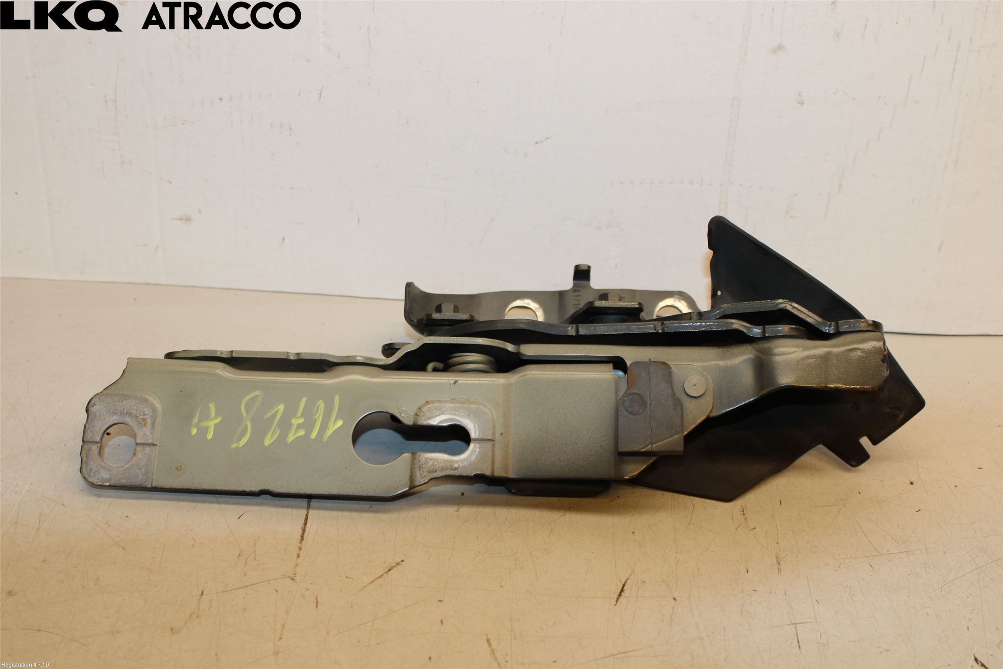 Volvo V60 19- Panser Hengsel - Hengsler