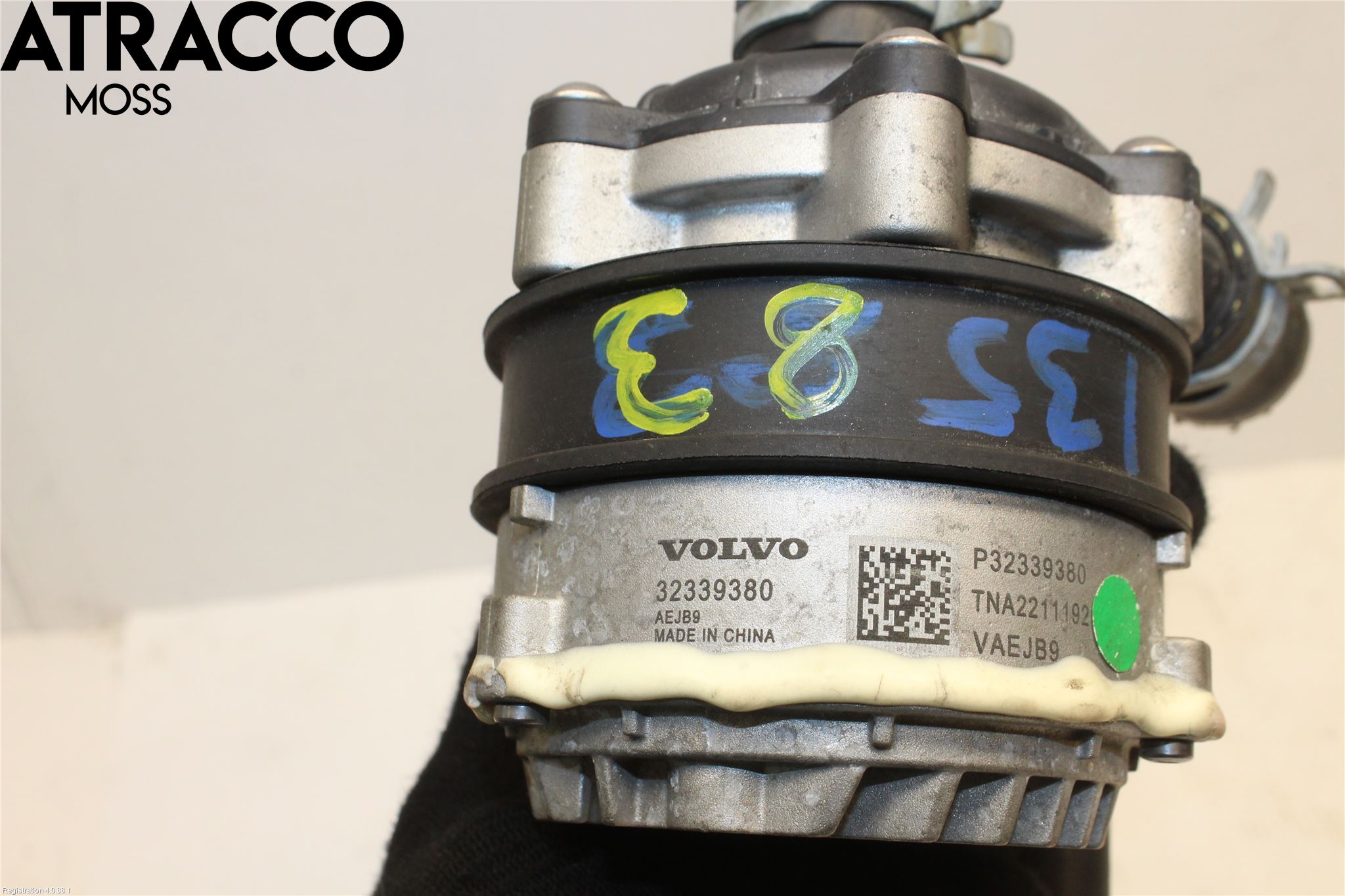 Volvo XC40/RECHARGE 18- Vannpumpe