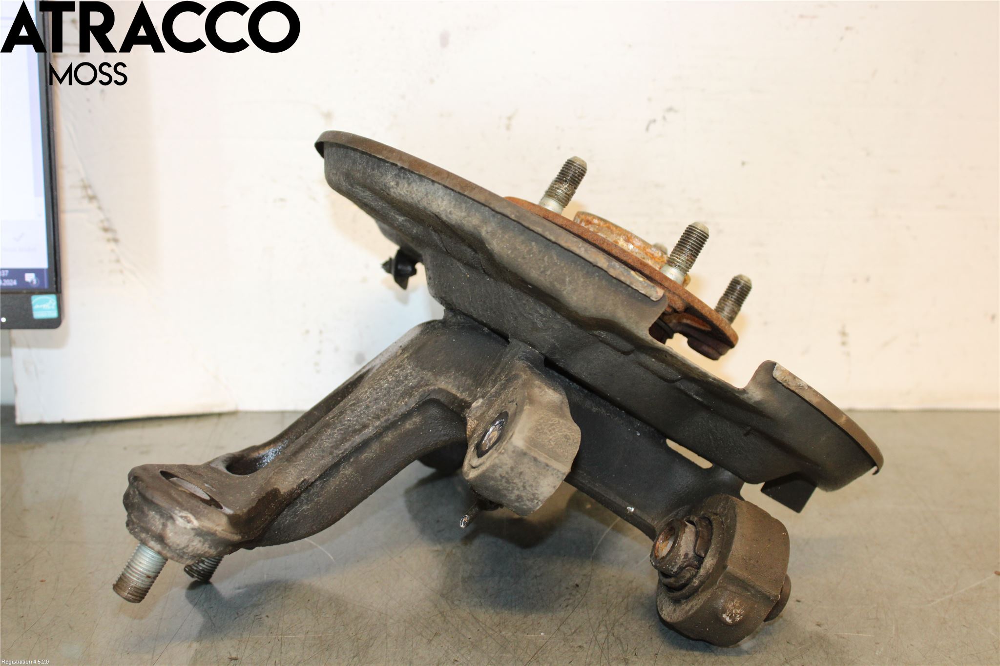 Kia SOUL 09- Spindel Vb