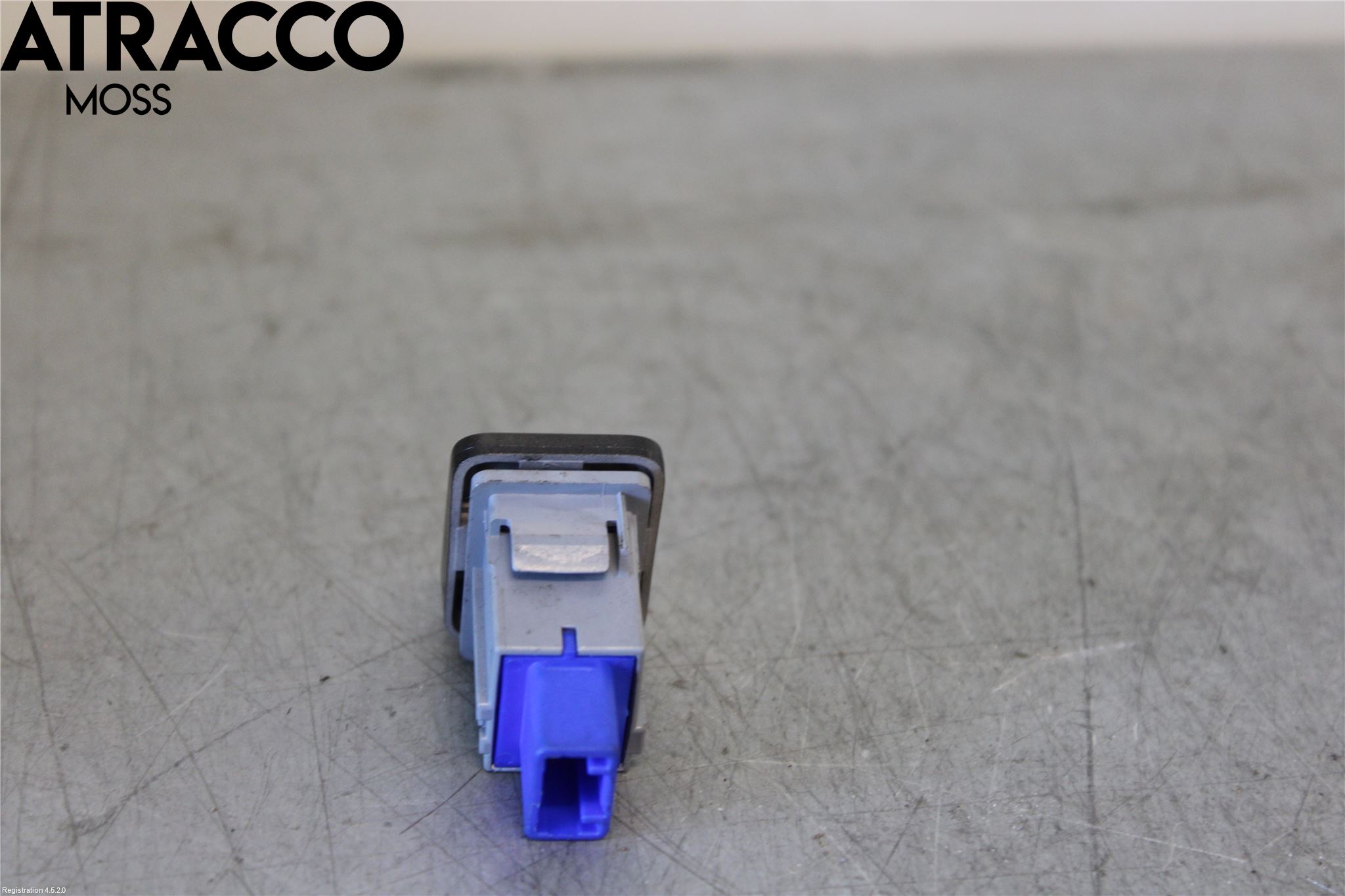 Toyota AURIS 13-19 Bryter Varsel (Nødblink)