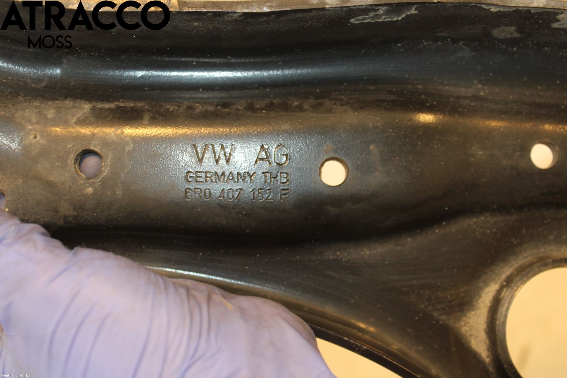 Volkswagen VW POLO 10-17 Bærearm Foran Høyre Nedre