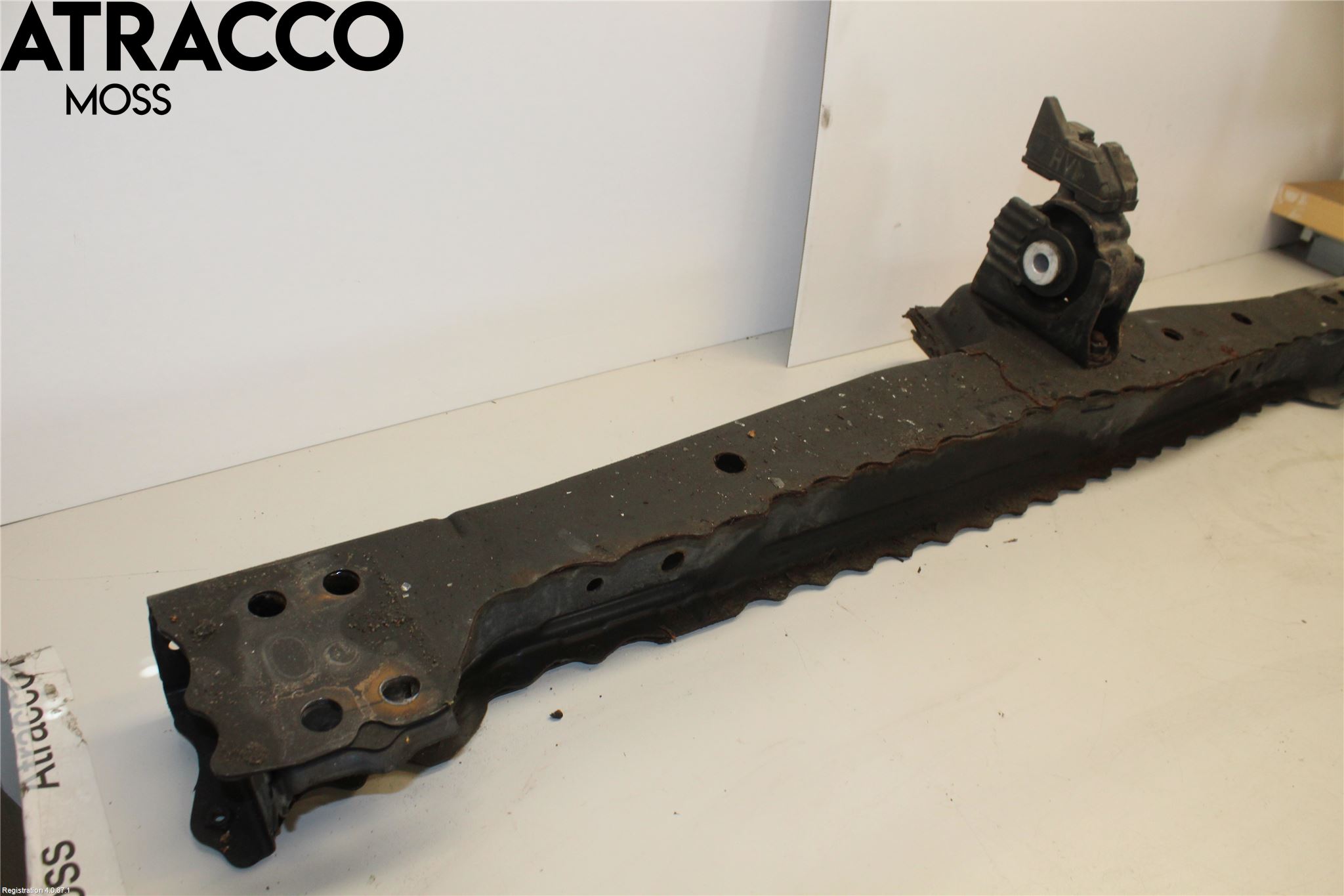 Toyota AURIS 10-12 Front Øvrig