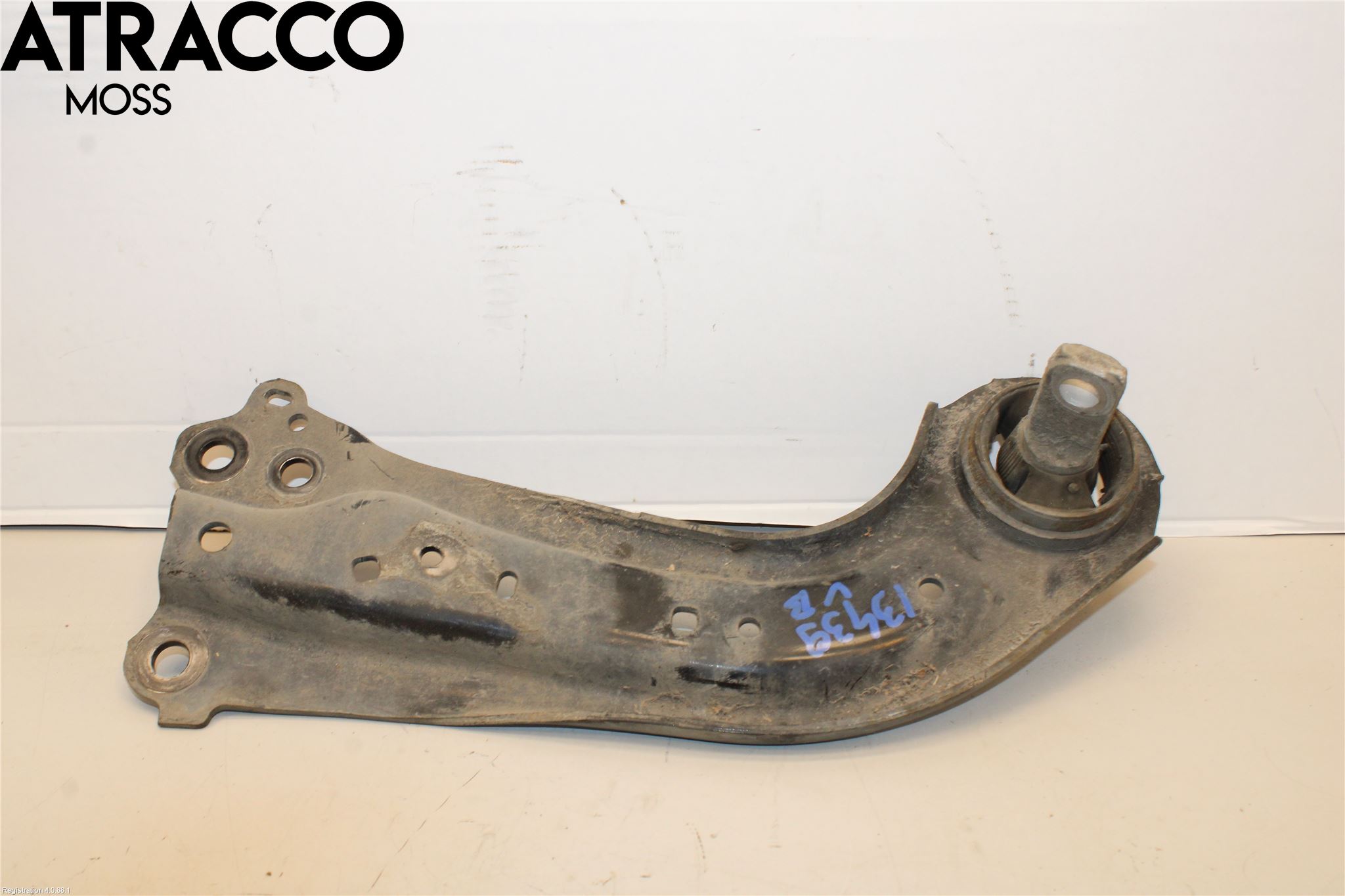 Toyota RAV4 19- Bærearm Bak Venstre