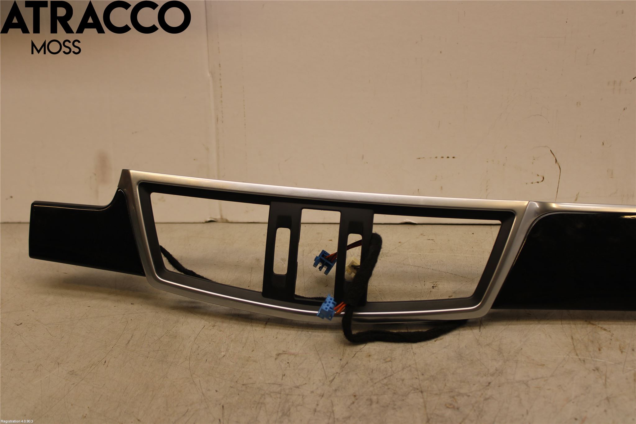 Mercedes-Benz MB E-KLASS (W212) 09-16 Dashbord Kanal - Dyse