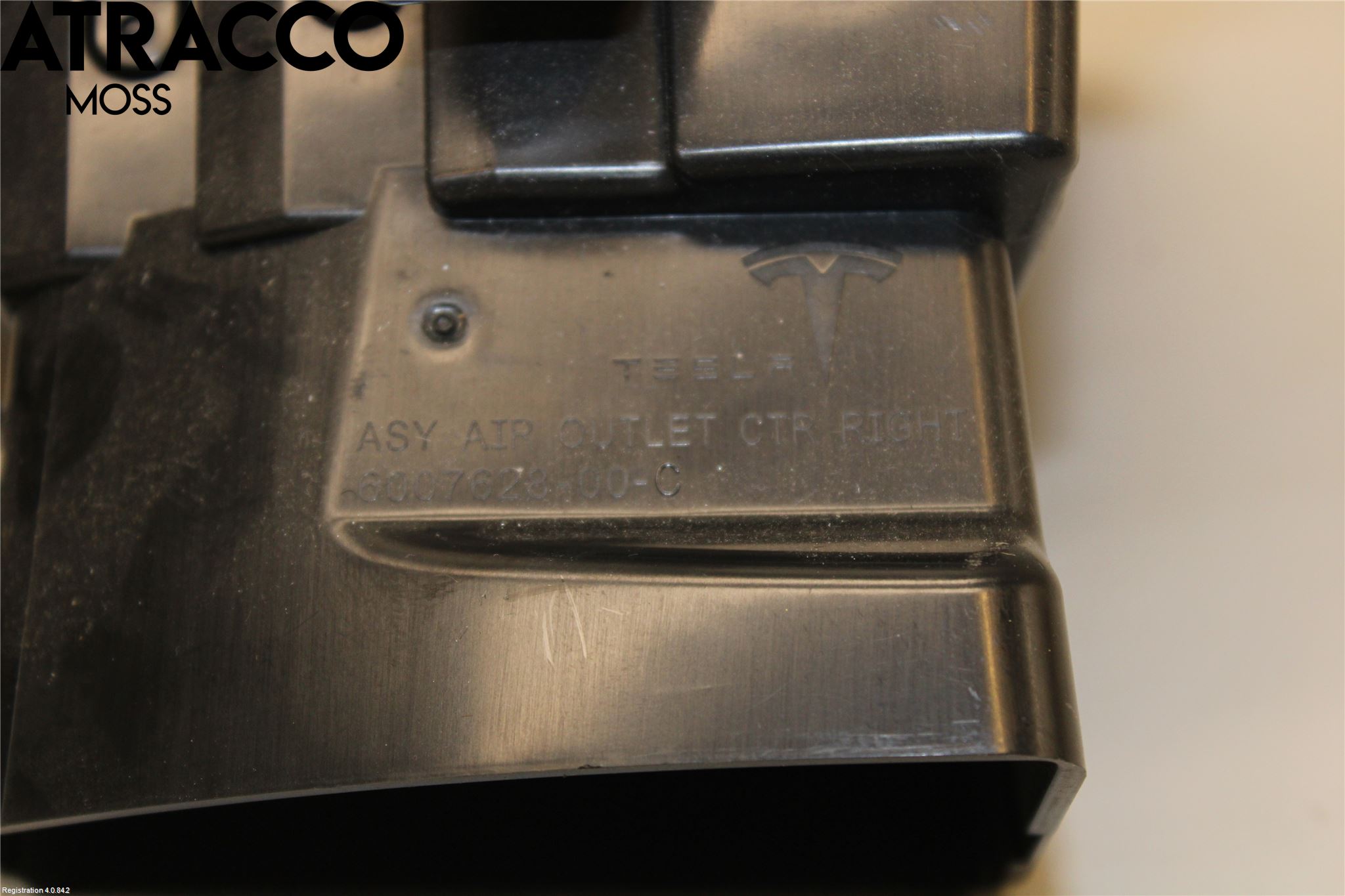 Tesla MODEL S 13- Dashbord Kanal - Dyse