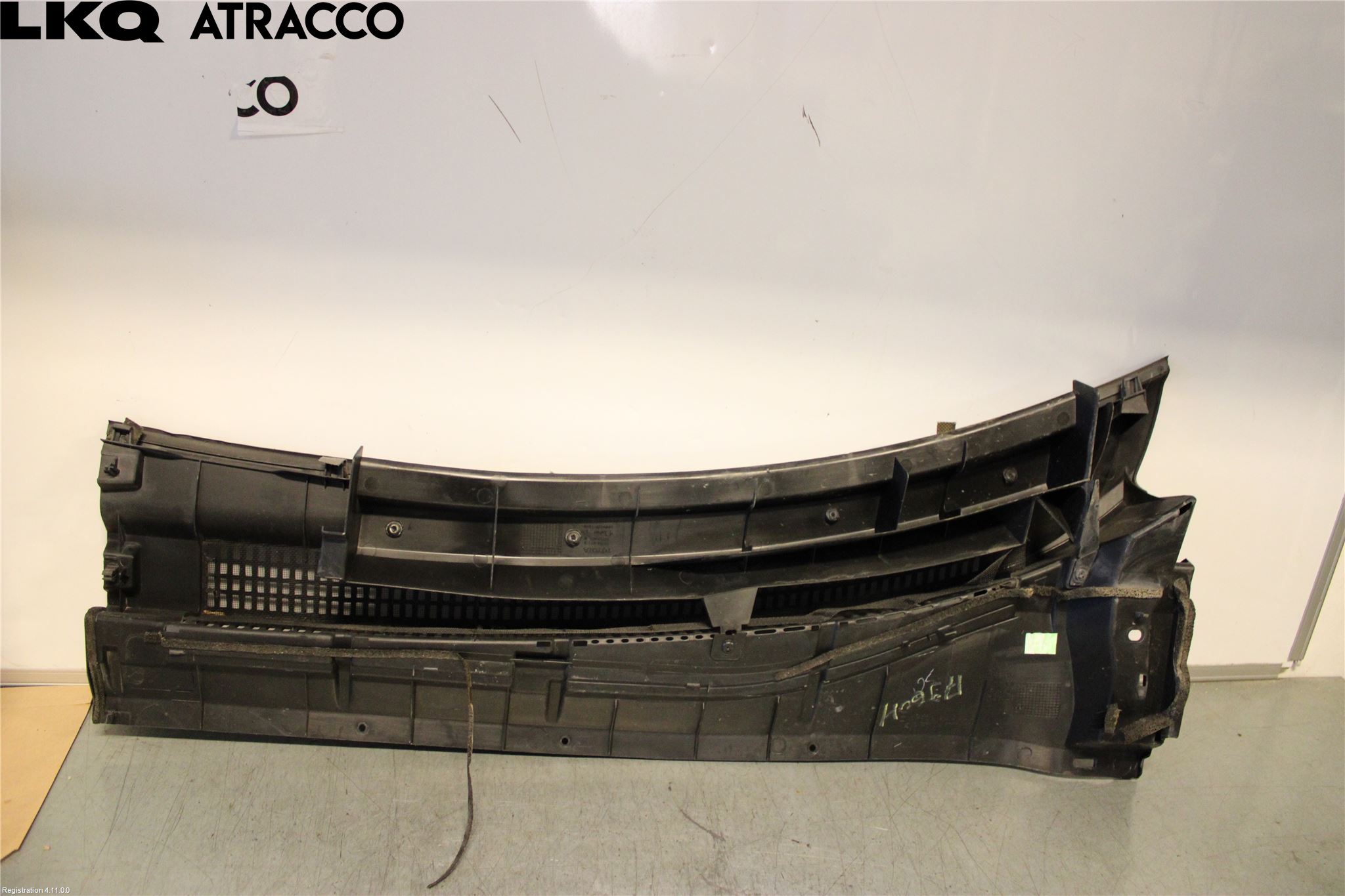 Toyota AVENSIS 09-15 Visker Deksel-Grill-Under Frr