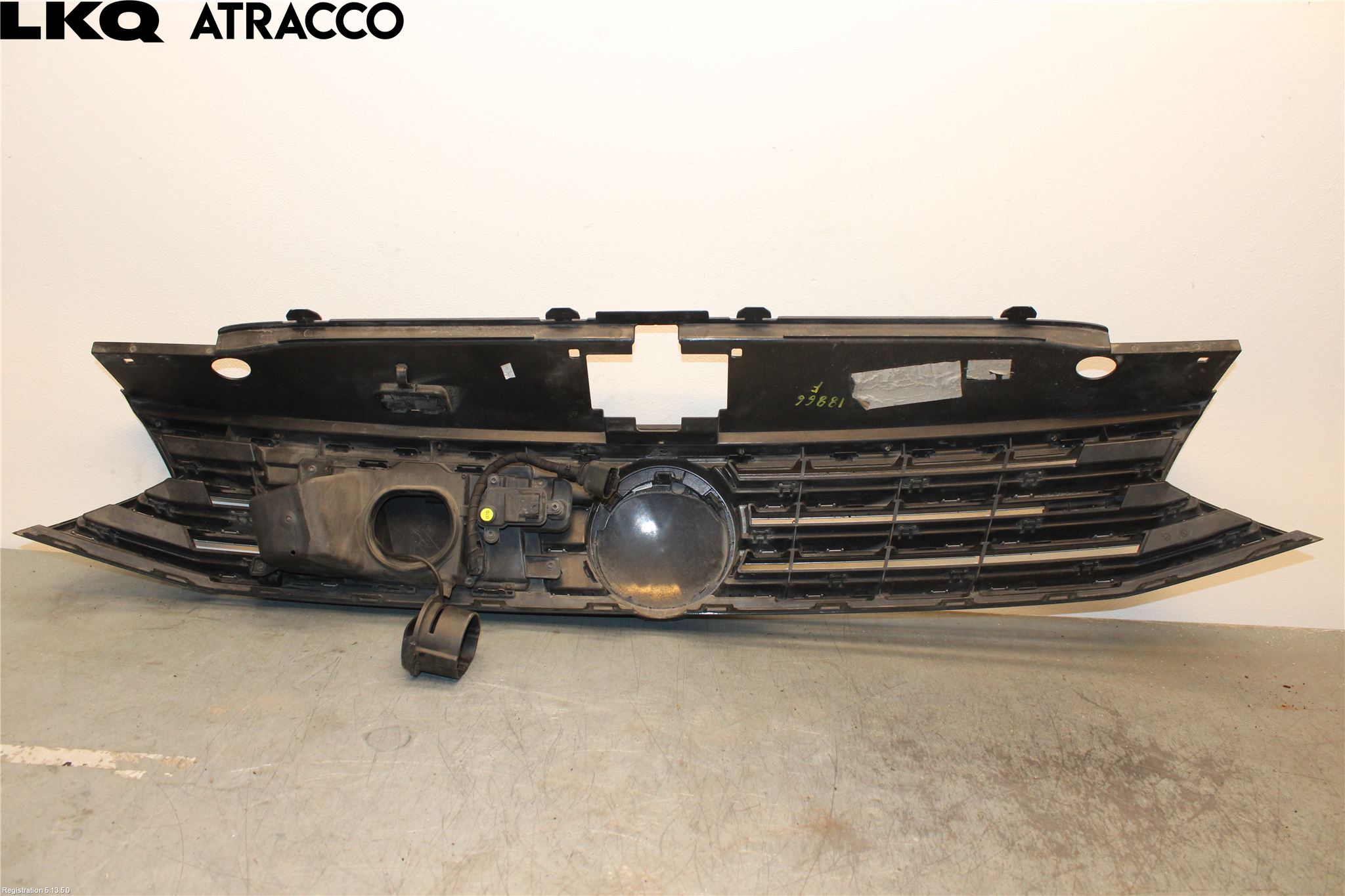 Volkswagen VW PASSAT 15-19 Grill Komplett