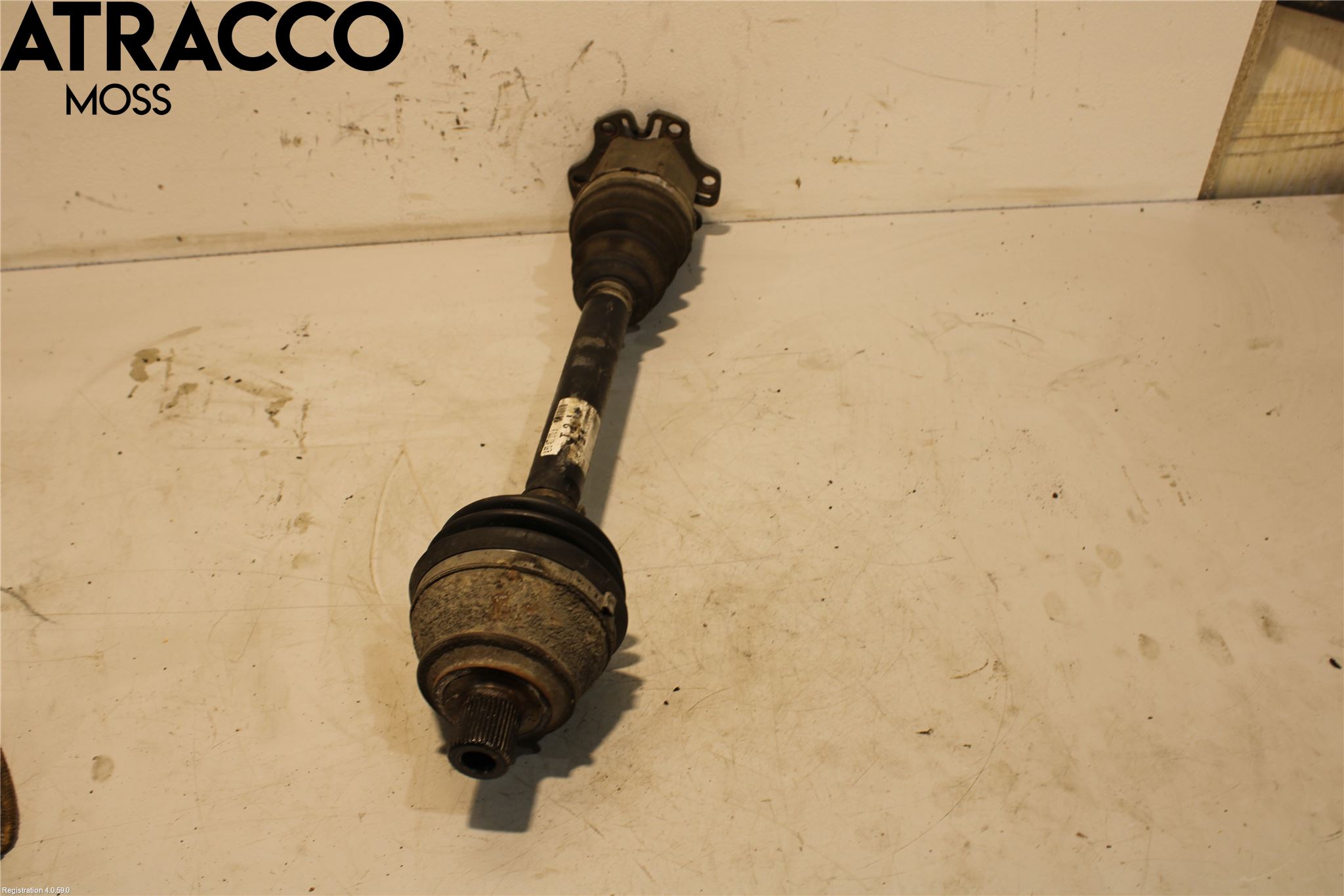 Audi A6/S6     05-11 Drivaksel Foran Kompl Høyre