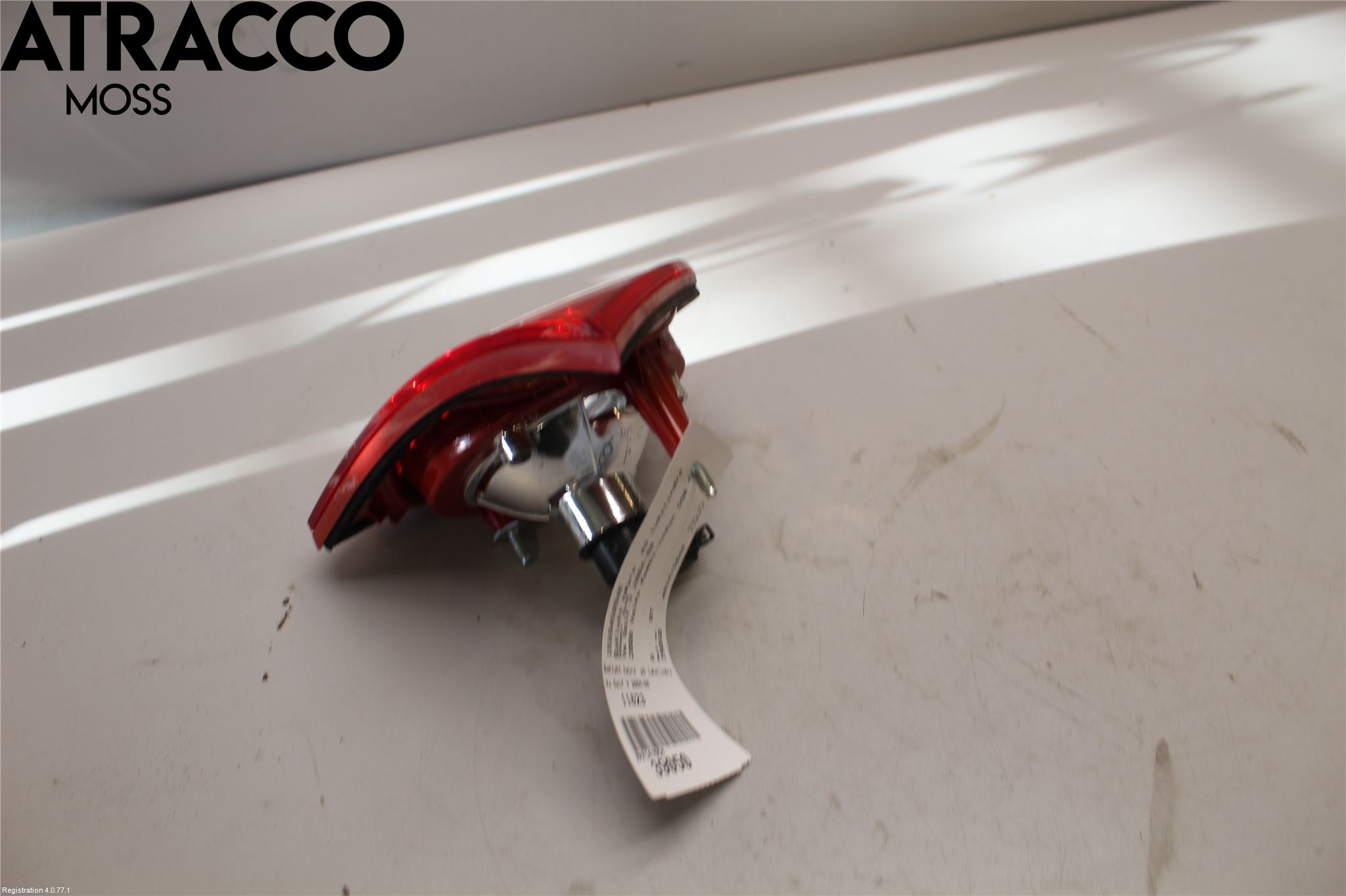 Volkswagen VW GOLF V 04-09 Baklykt Høyre  På Luke(Indre)