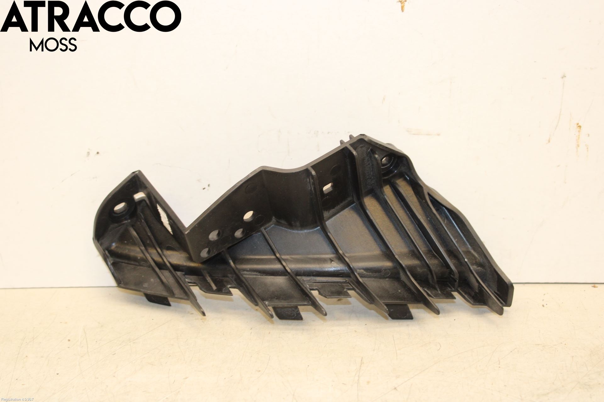 Kia SOUL 09- Støtfanger Foran Feste