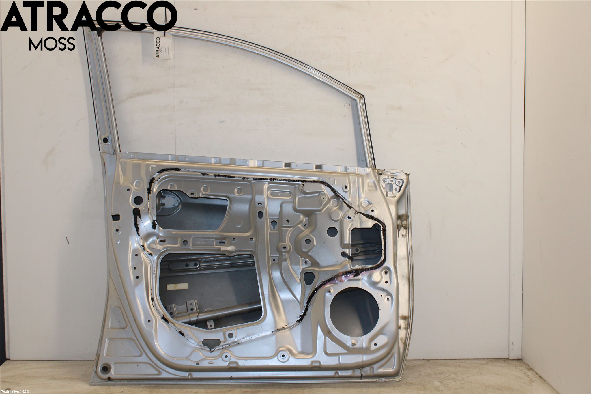 Toyota YARIS VERSO P1 00-05 Dør 4D Foran Venstre