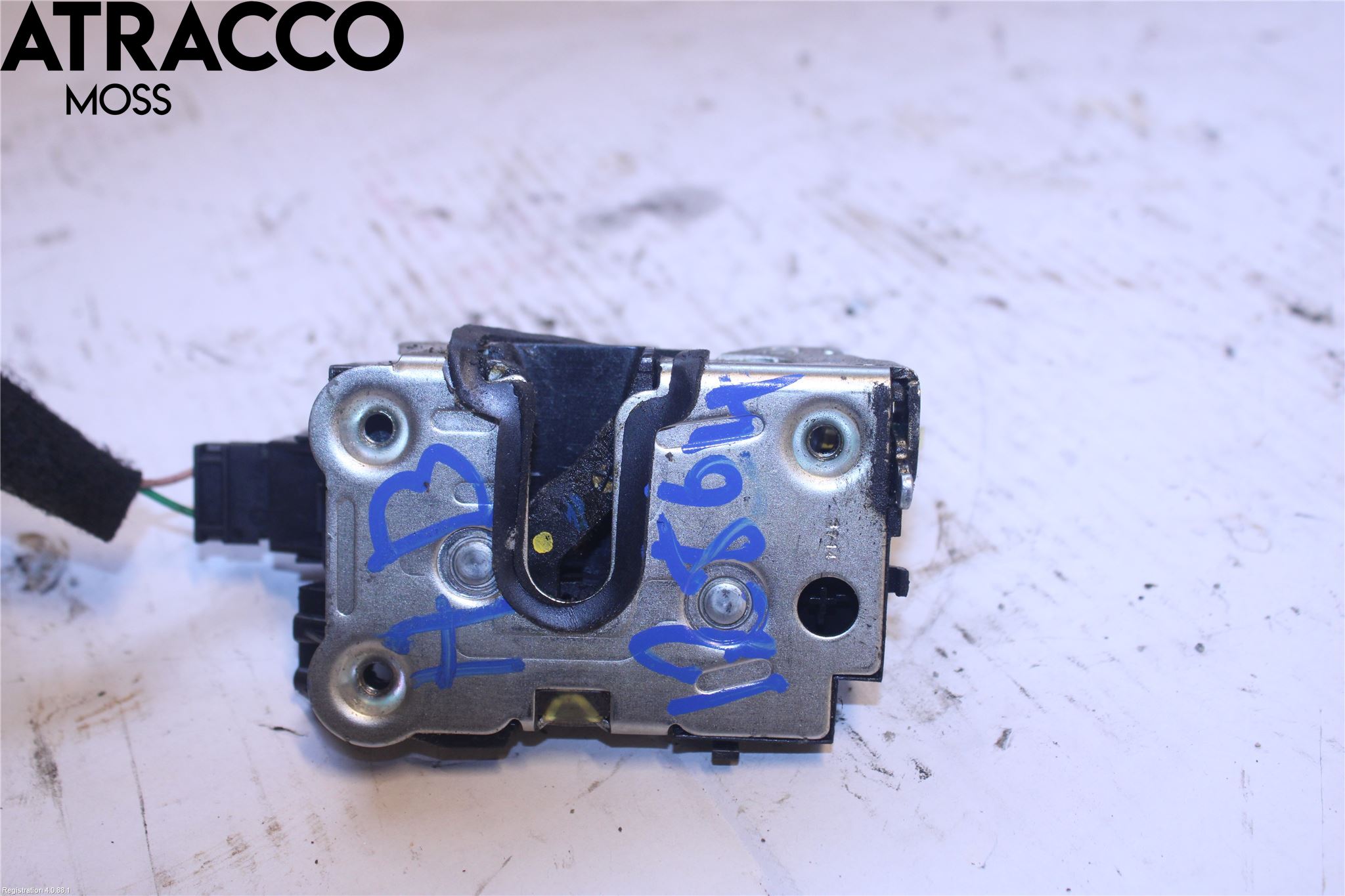 Dacia DUSTER 10-17 Dørlås - Låsekasse