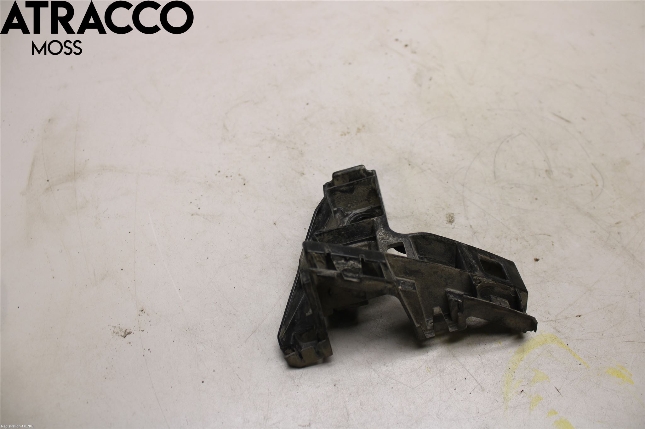 Volkswagen VW GOLF / E-GOLF VII 13-20 Støtfanger Bak Feste