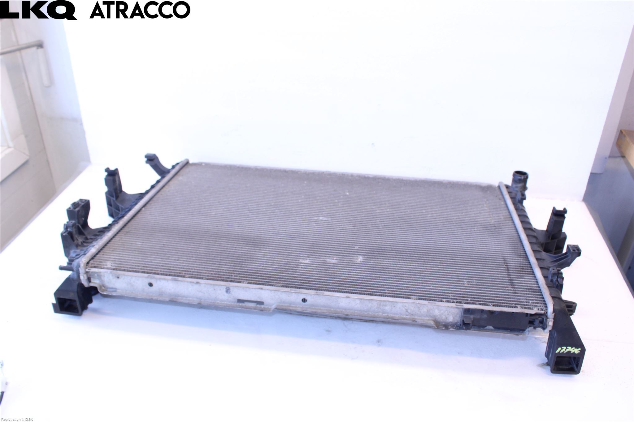 Volkswagen VW TRANSP/CARAVELLE (T5) 04-15 Radiator Automat