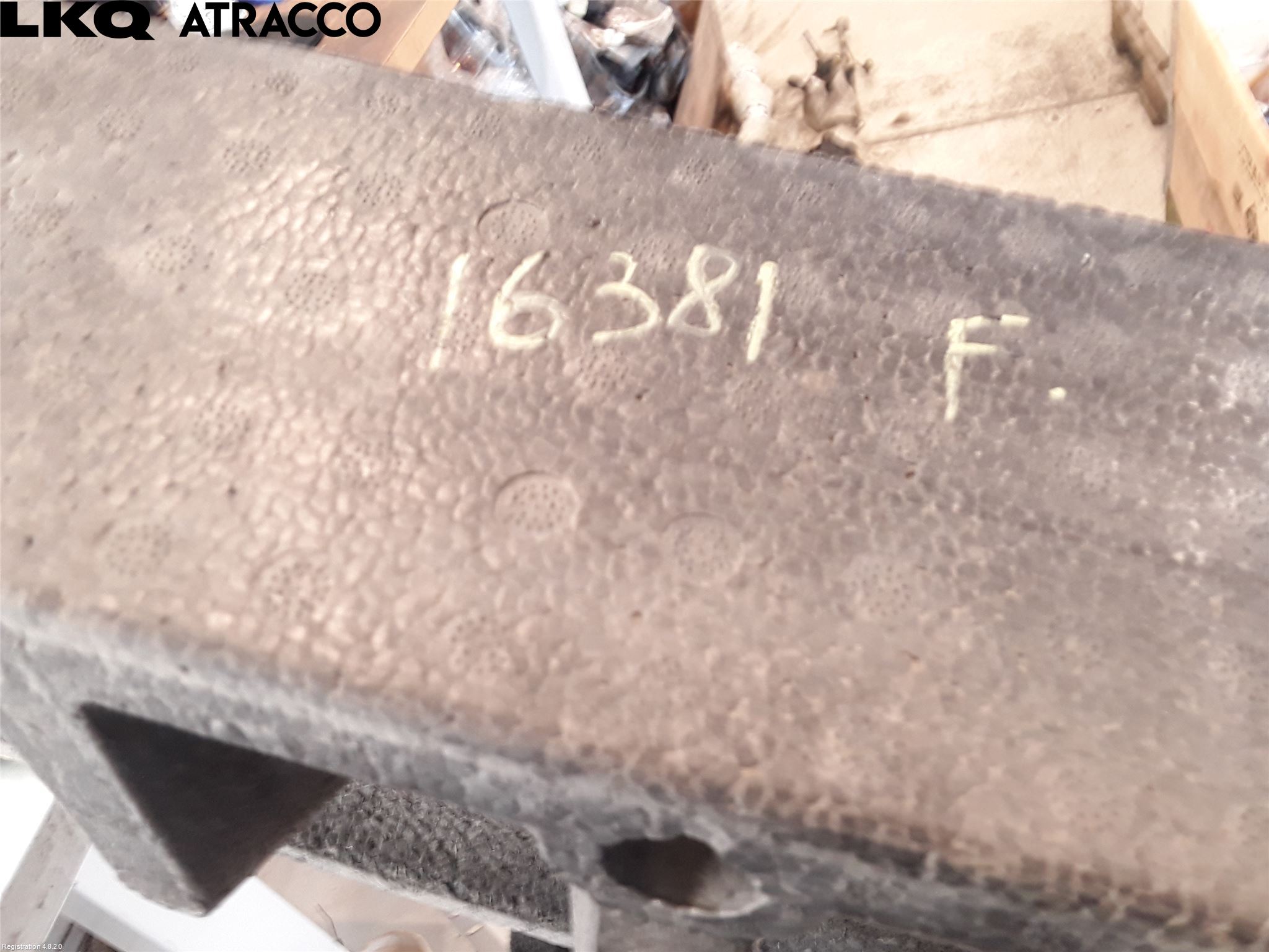 Volkswagen VW CADDY 11-15 Støtfanger Foran Demper