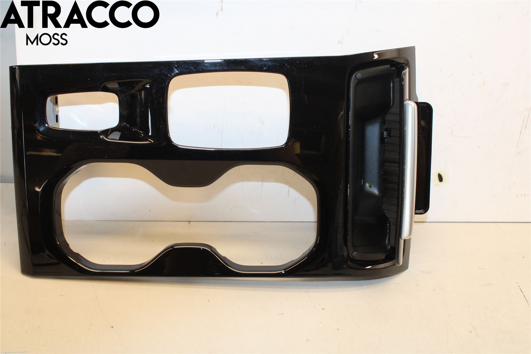 Volvo XC40/RECHARGE 18- Innr Konsoll-Lomme