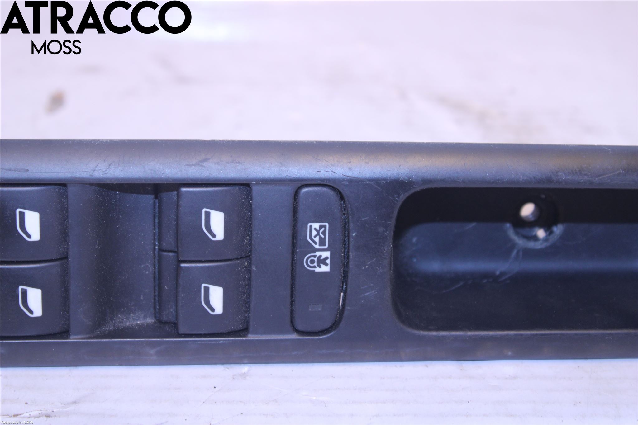 Peugeot 5008 10-16 Bryter Vindusheis