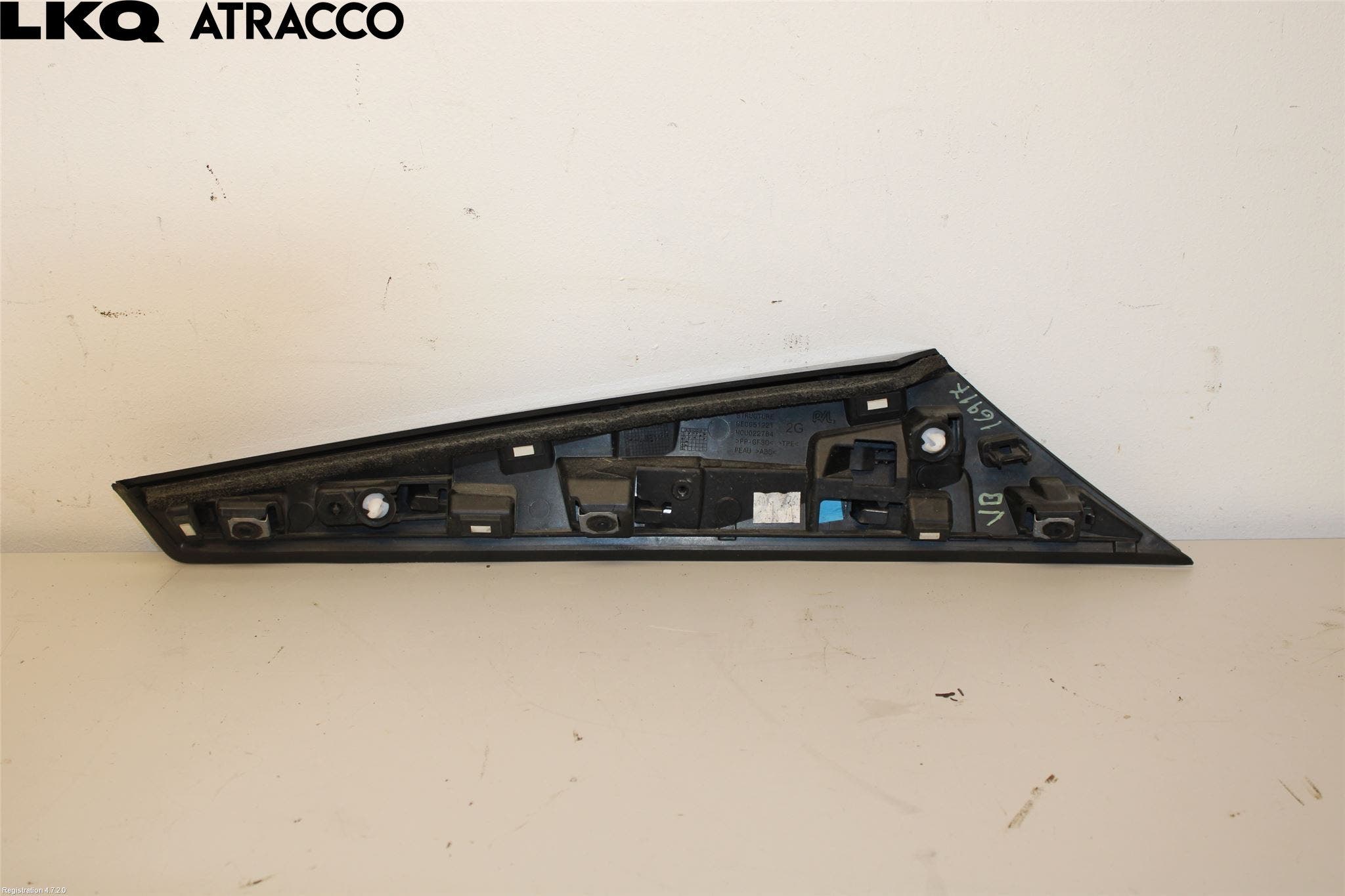 Peugeot 2008/E-2008 20- List Bak-Bakluke