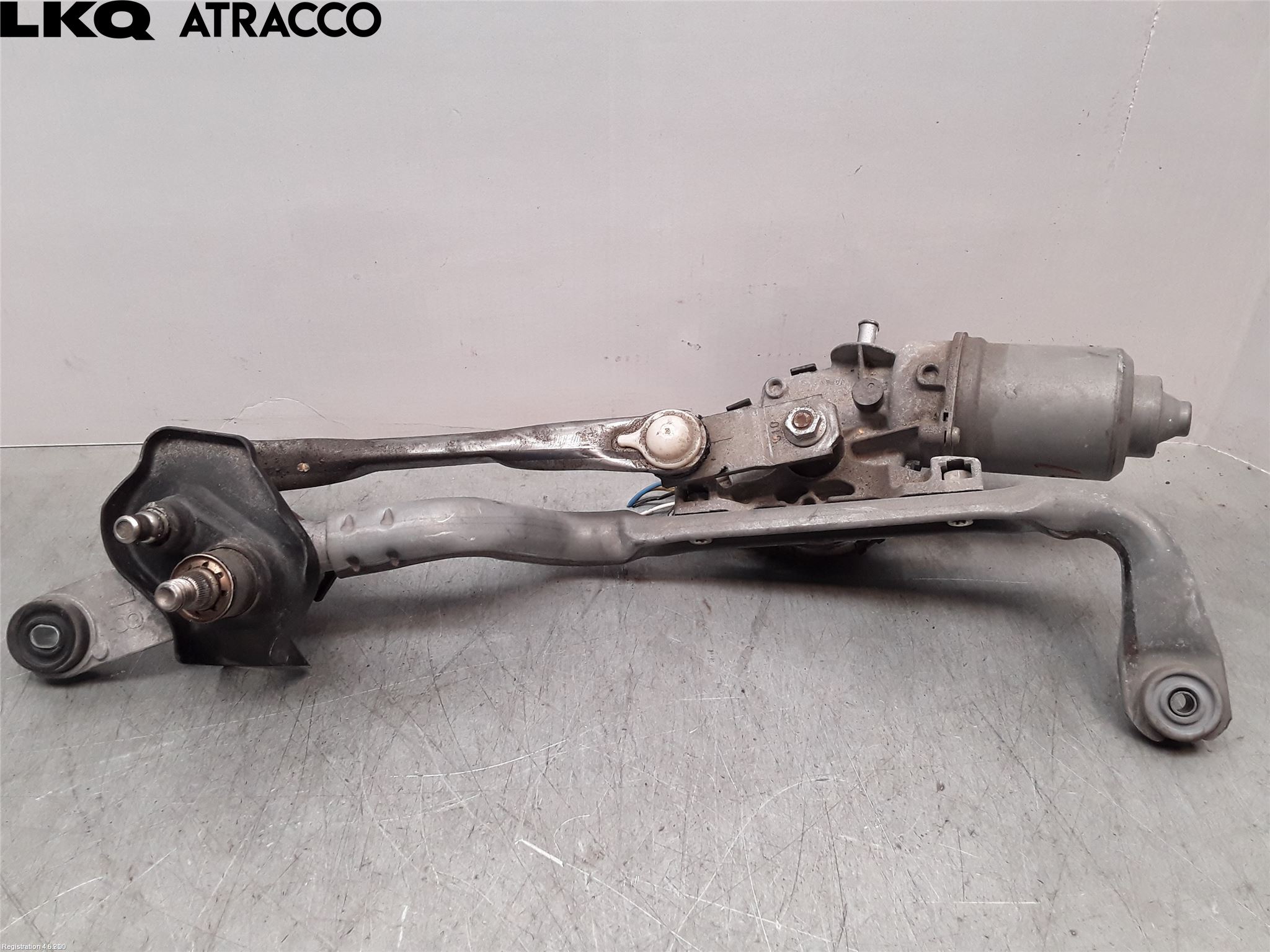 Toyota YARIS XP130 12-14 Viskermotor Frontrute