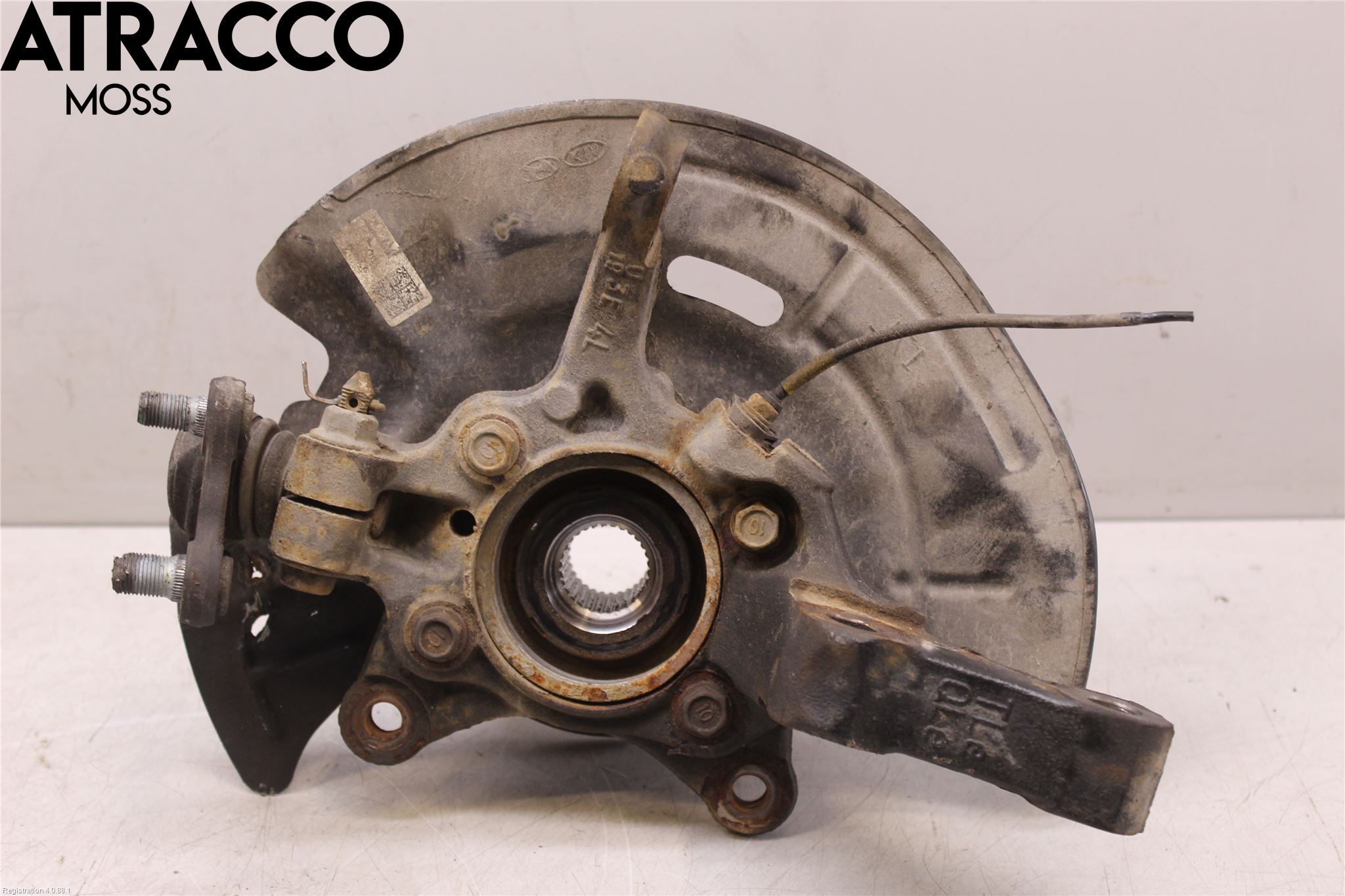 Hyundai TUCSON 05- Spindel Vf