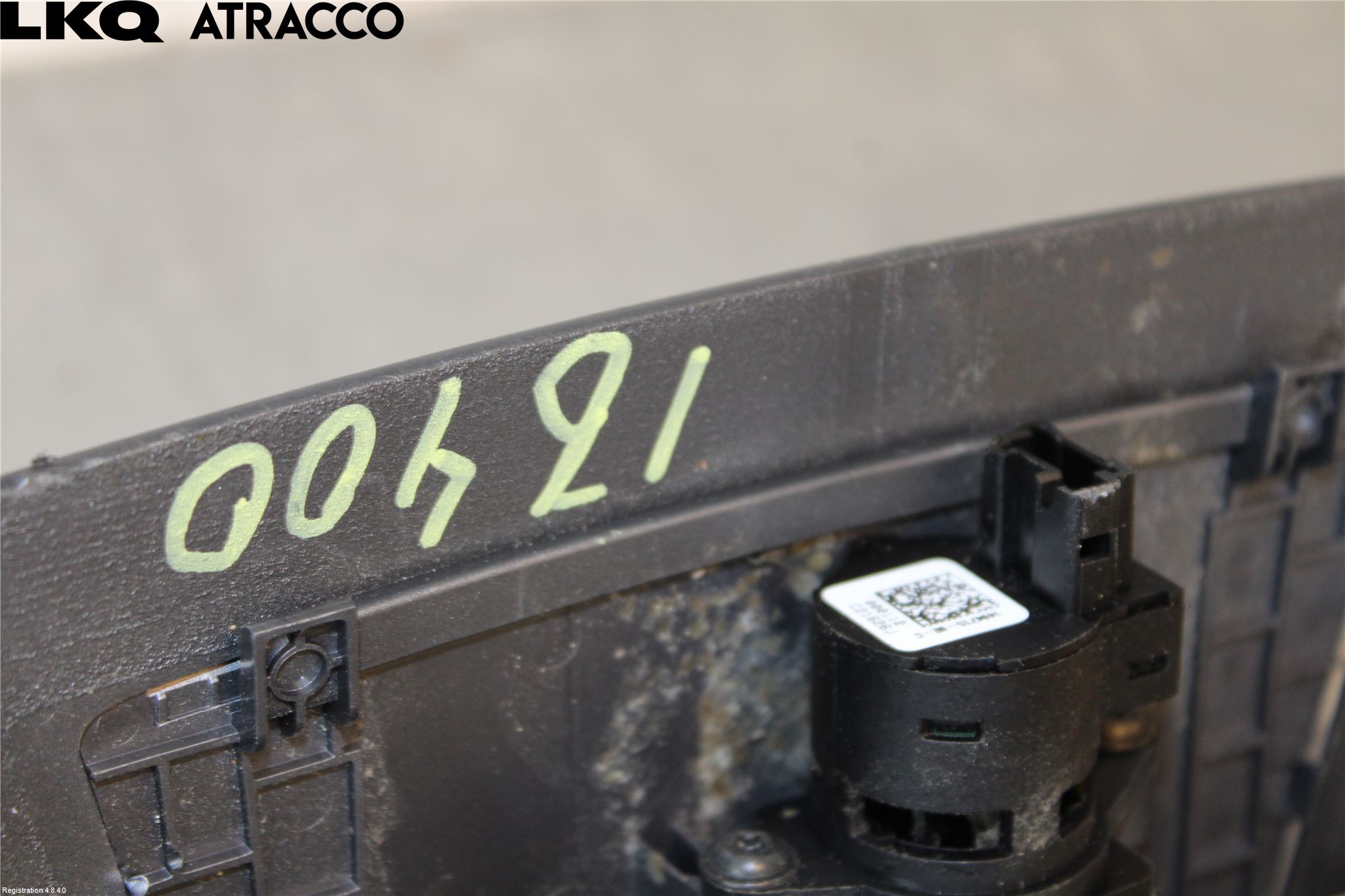 Tesla MODEL 3 17- Multifunktionsdisplay