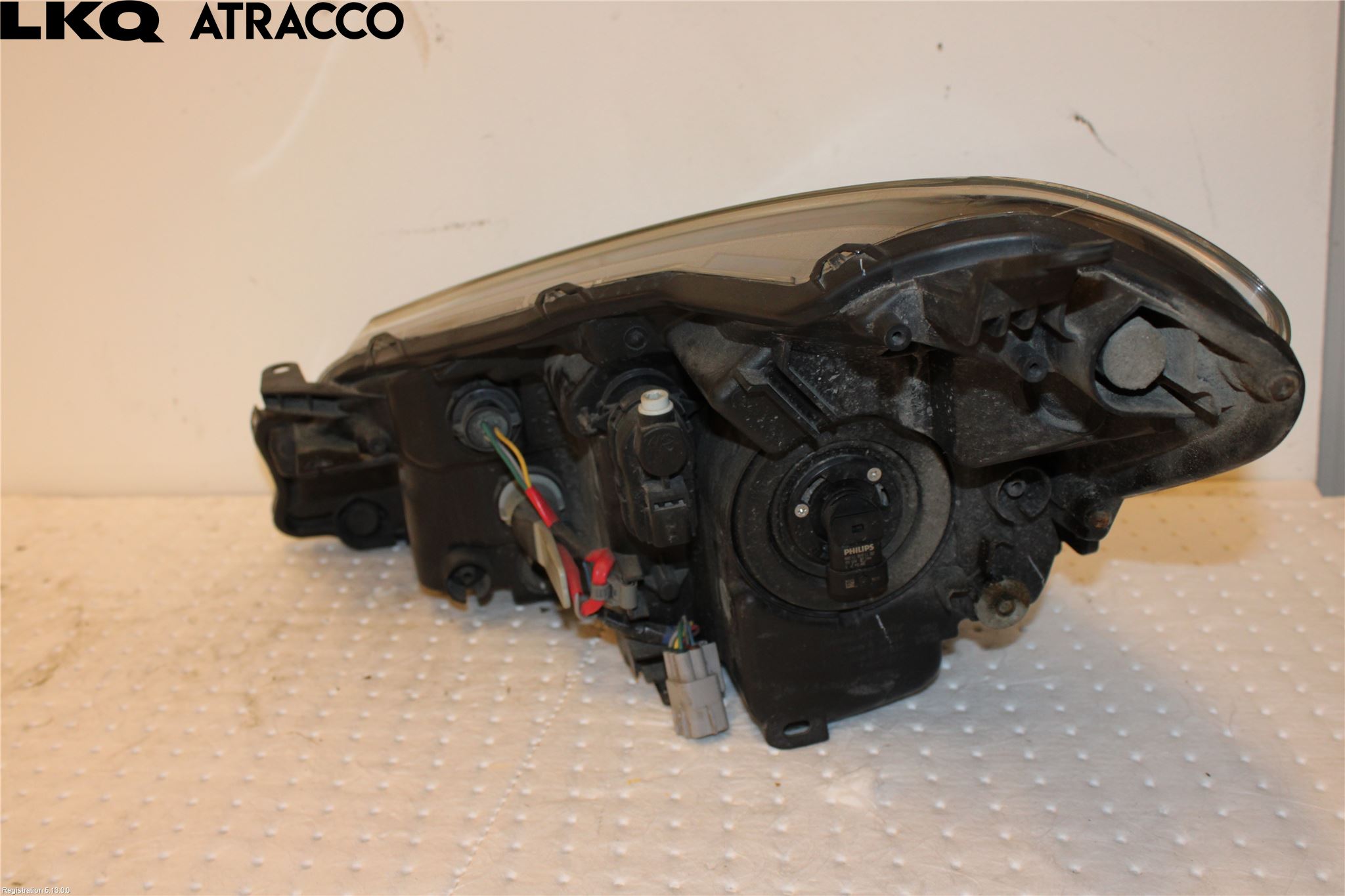 Toyota YARIS XP130 15-20 Frontlykt Høyre