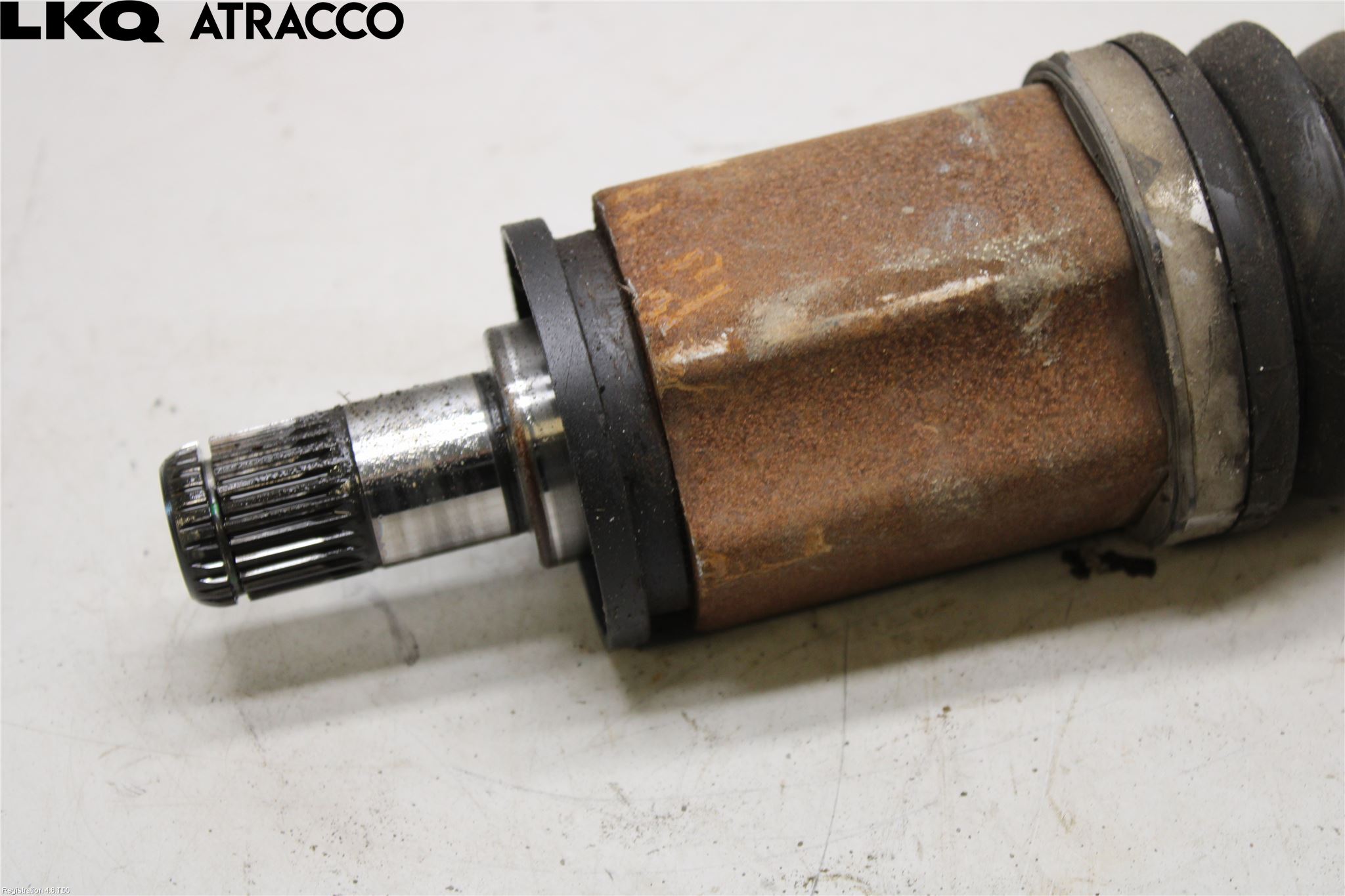 BMW 3 F30/F31/F80 12-19 Drivaksel Foran Kompl Venstre