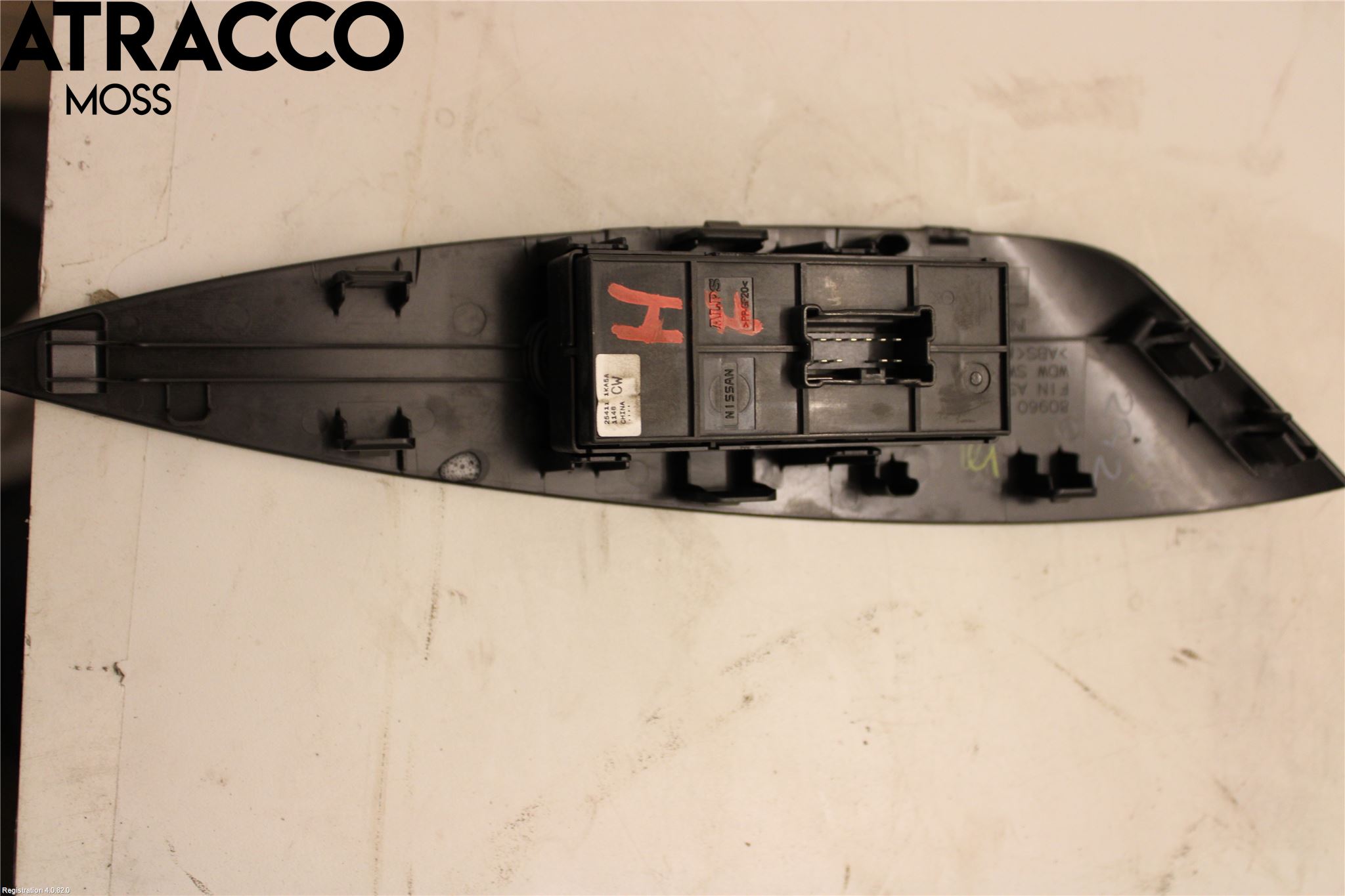 Nissan LEAF 11-17 Bryter Vindusheis