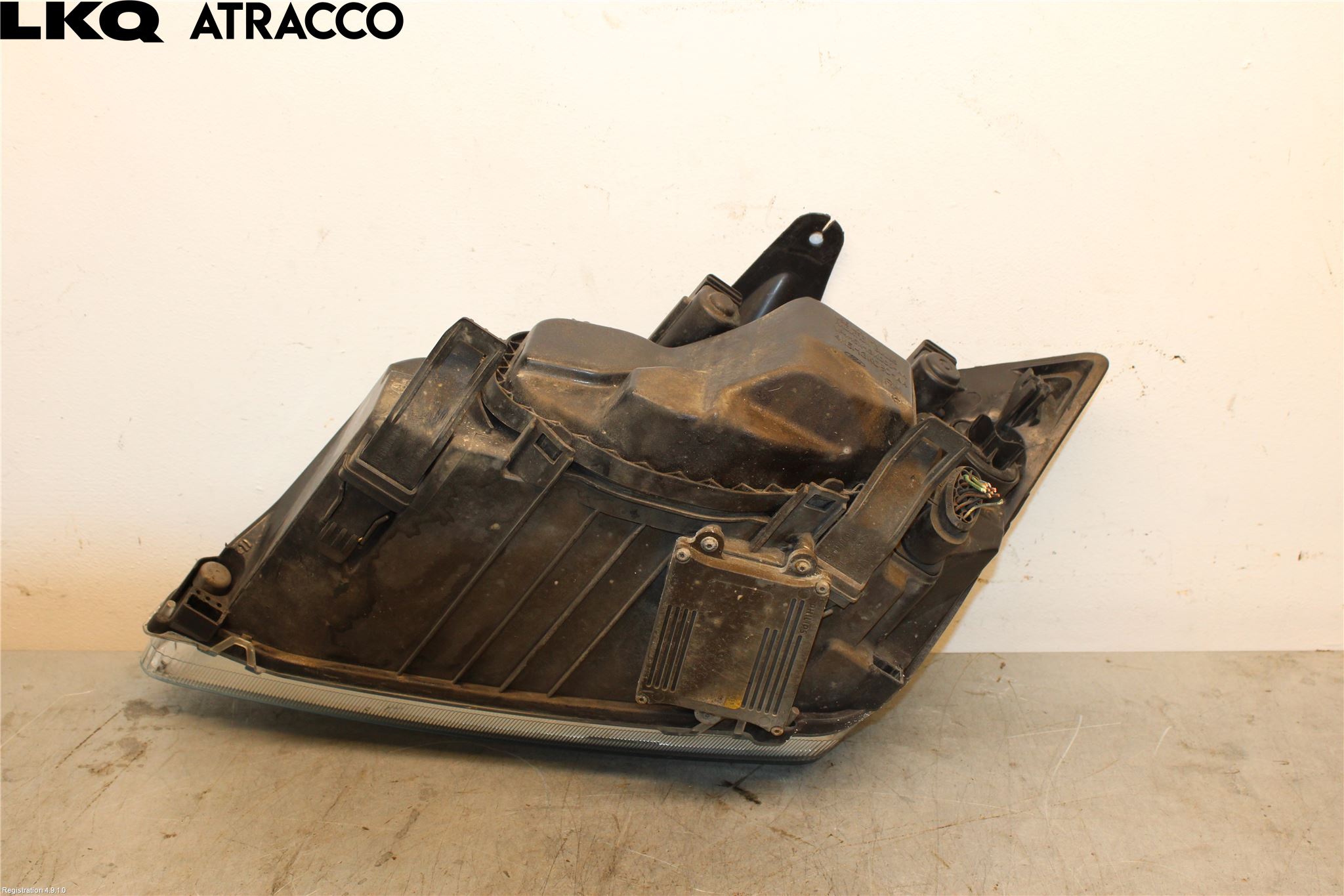 Ford FOCUS     04-07 Frontlykt Høyre