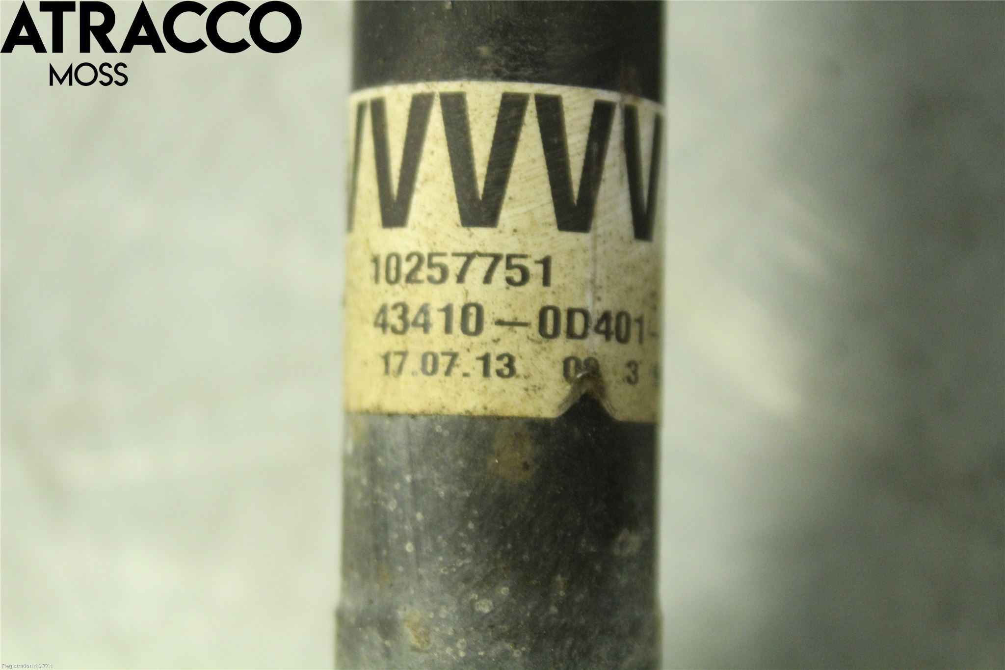 Toyota YARIS XP130 12-14 Drivaksel Foran Kompl Høyre