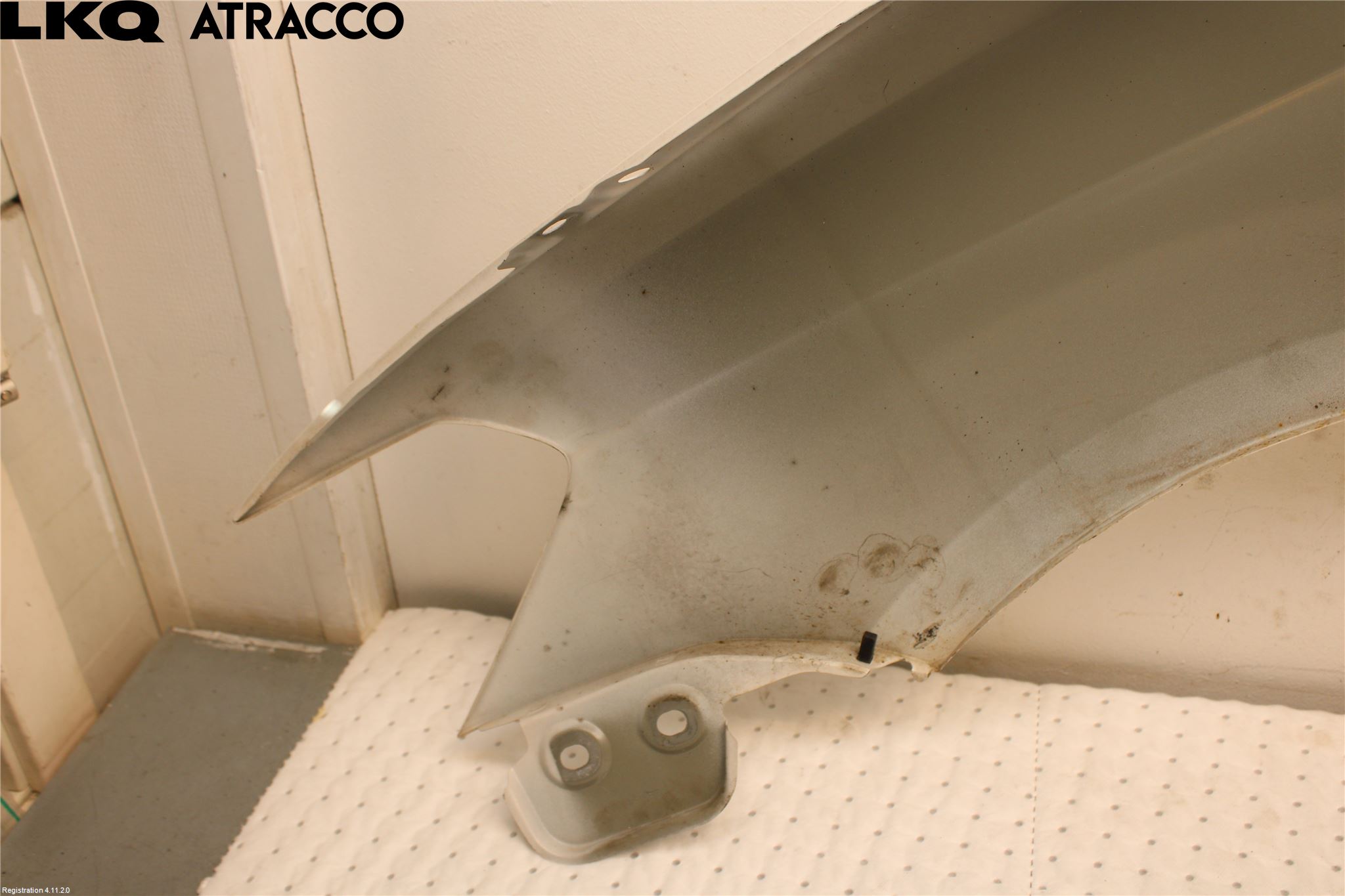 Volkswagen VW CADDY 11-15 Skjerm Foran Høyre