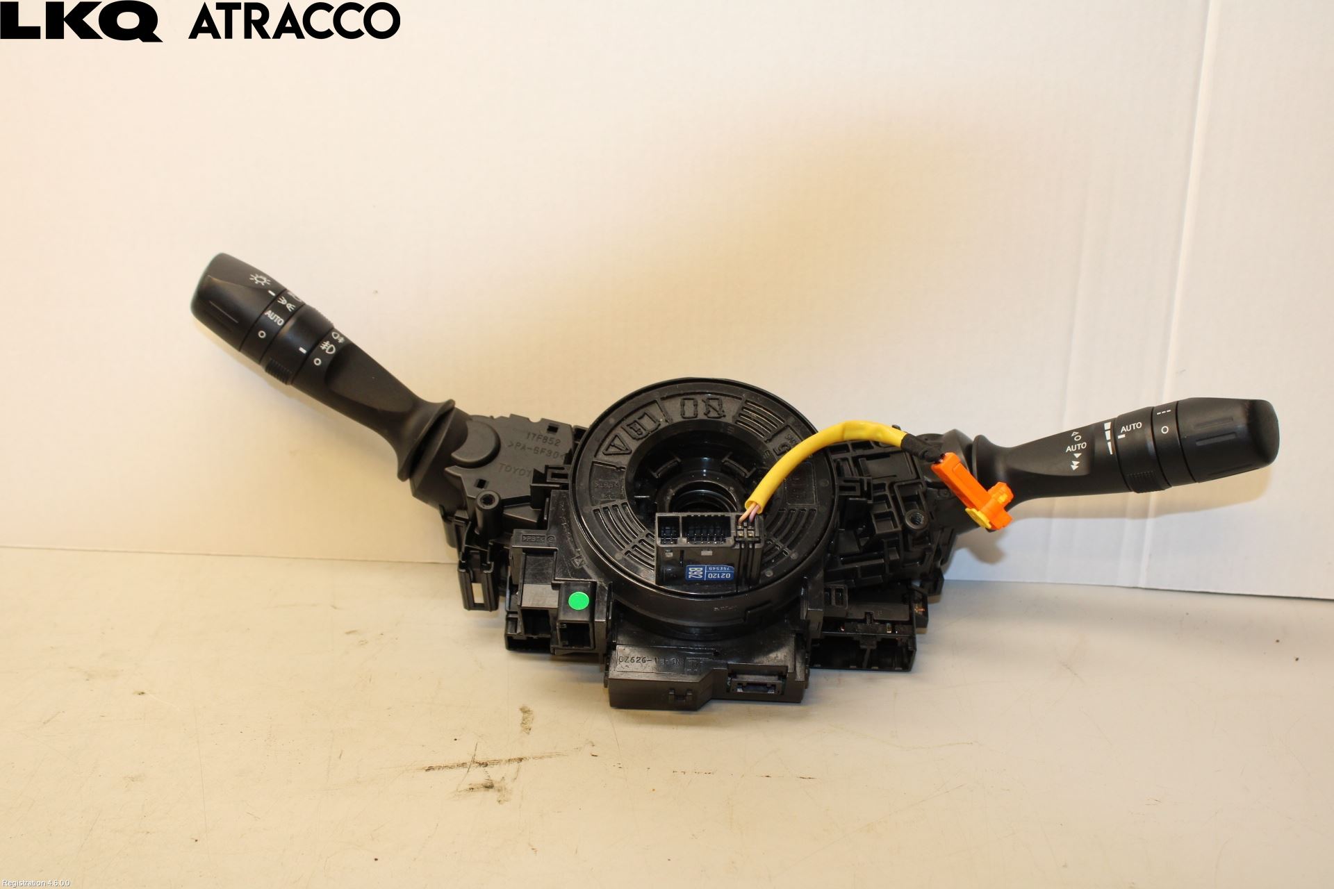 Toyota AURIS 13-19 Bryter Ratt Kombi H Og V