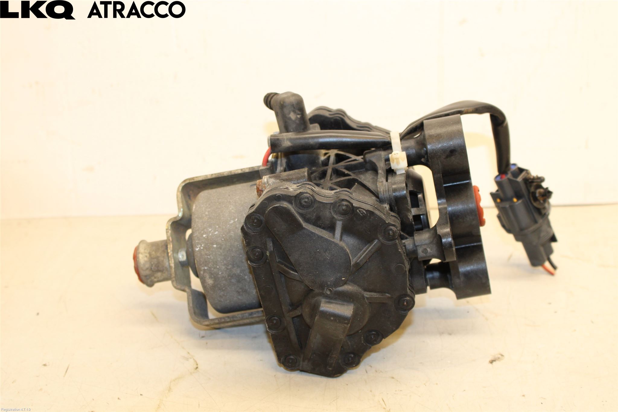 Tesla MODEL S 13- Vacuumpumpe