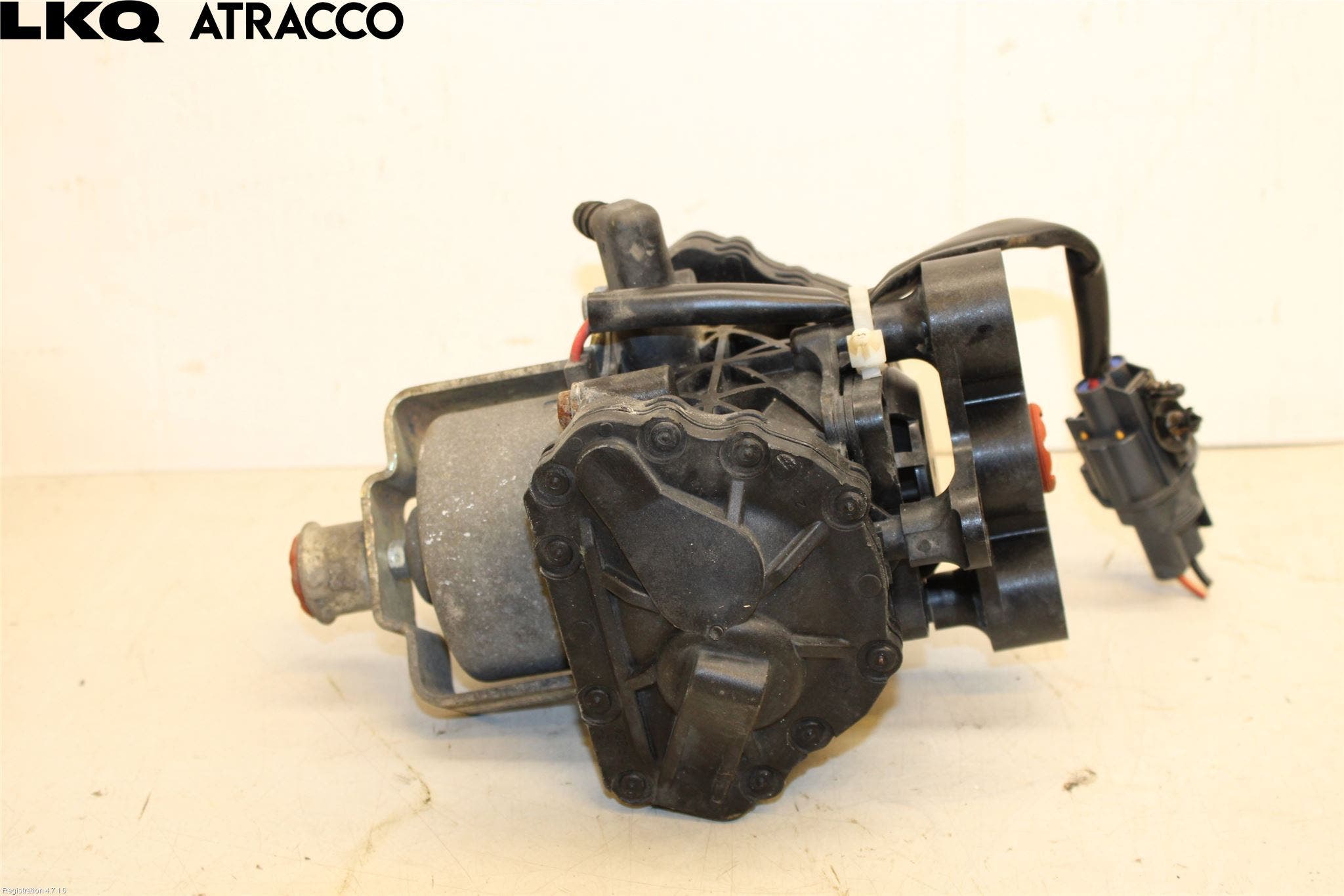 Tesla MODEL S 13- Vacuumpumpe