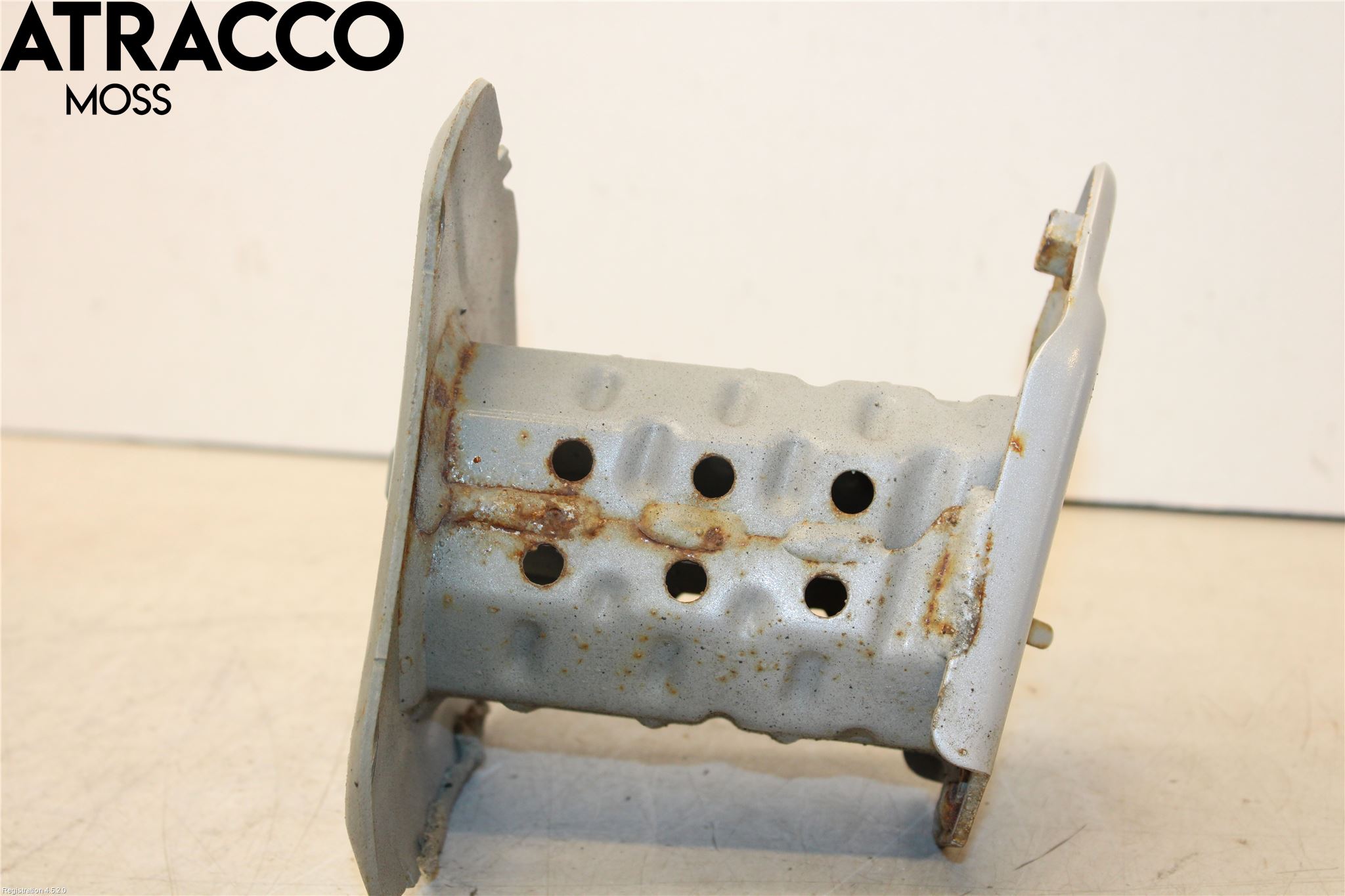 Toyota COROLLA 19- Støtfanger Bak Feste