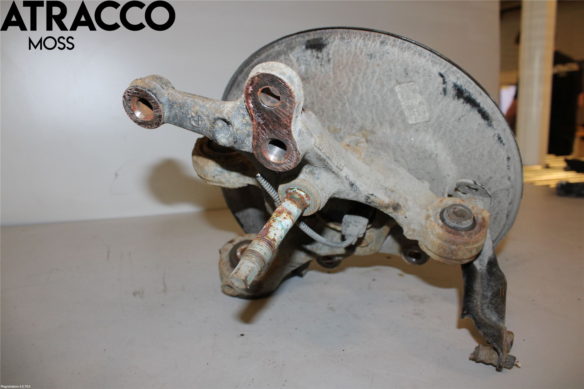 Toyota C-HR 16-23 Spindel Hb