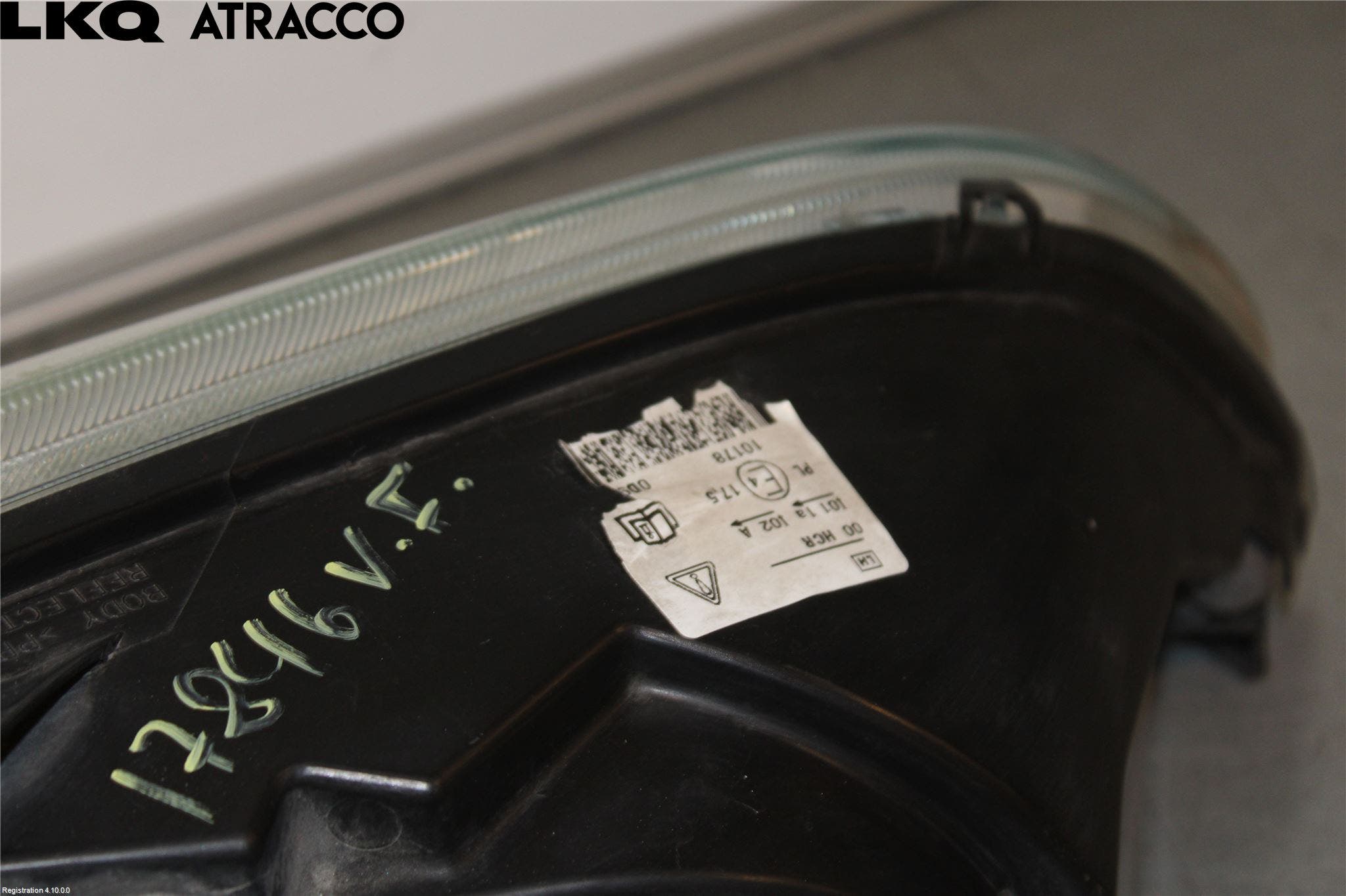 Ford FOCUS 04-07 Frontlykt Venstre