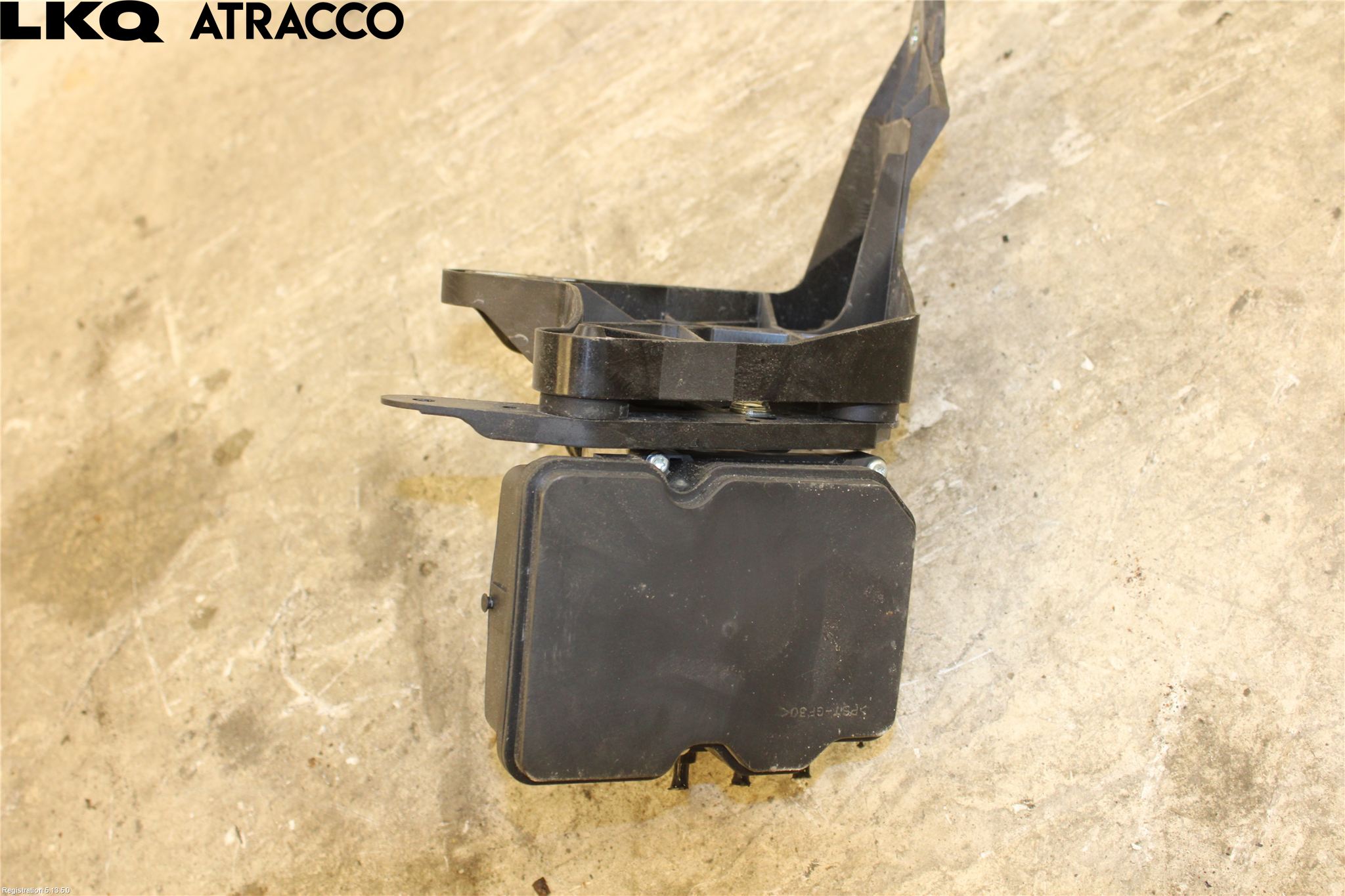 Toyota bZ4X EA10 22- Abs Hydraulikkpumpe